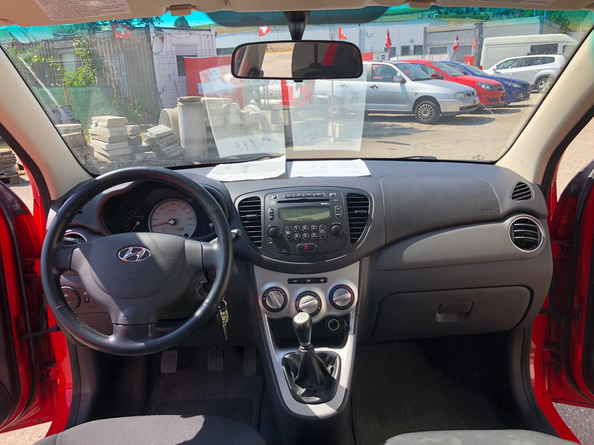 HYUNDAI i10 1.1 Comfort-image-8