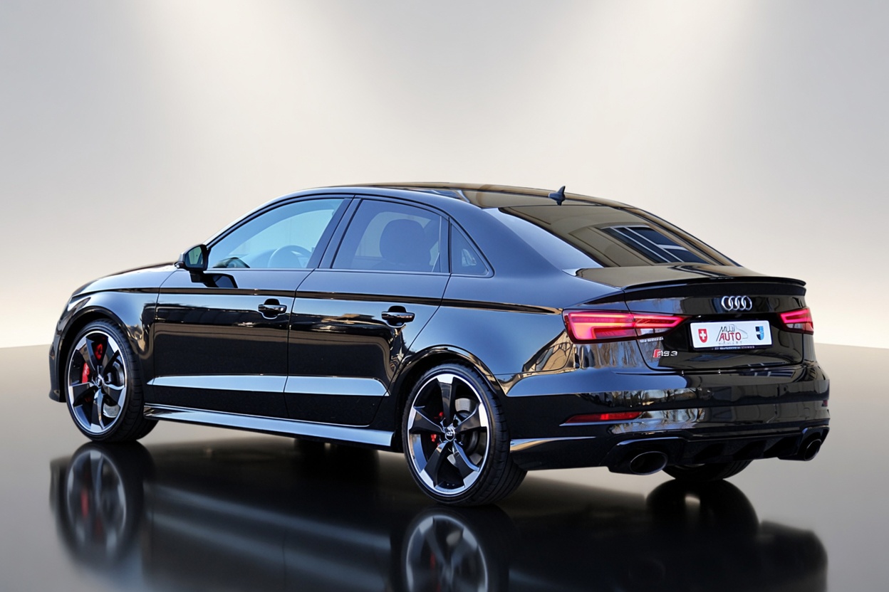 AUDI RS3 SEDAN 2.5 TSI quattro S-tronic-image-2