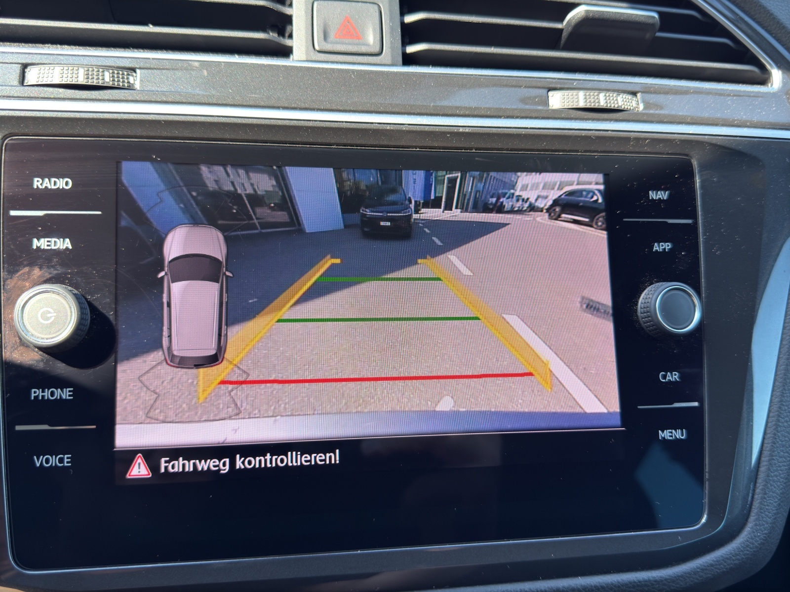 VW Tiguan 2.0TSI Highline 4Motion DSG-image-15
