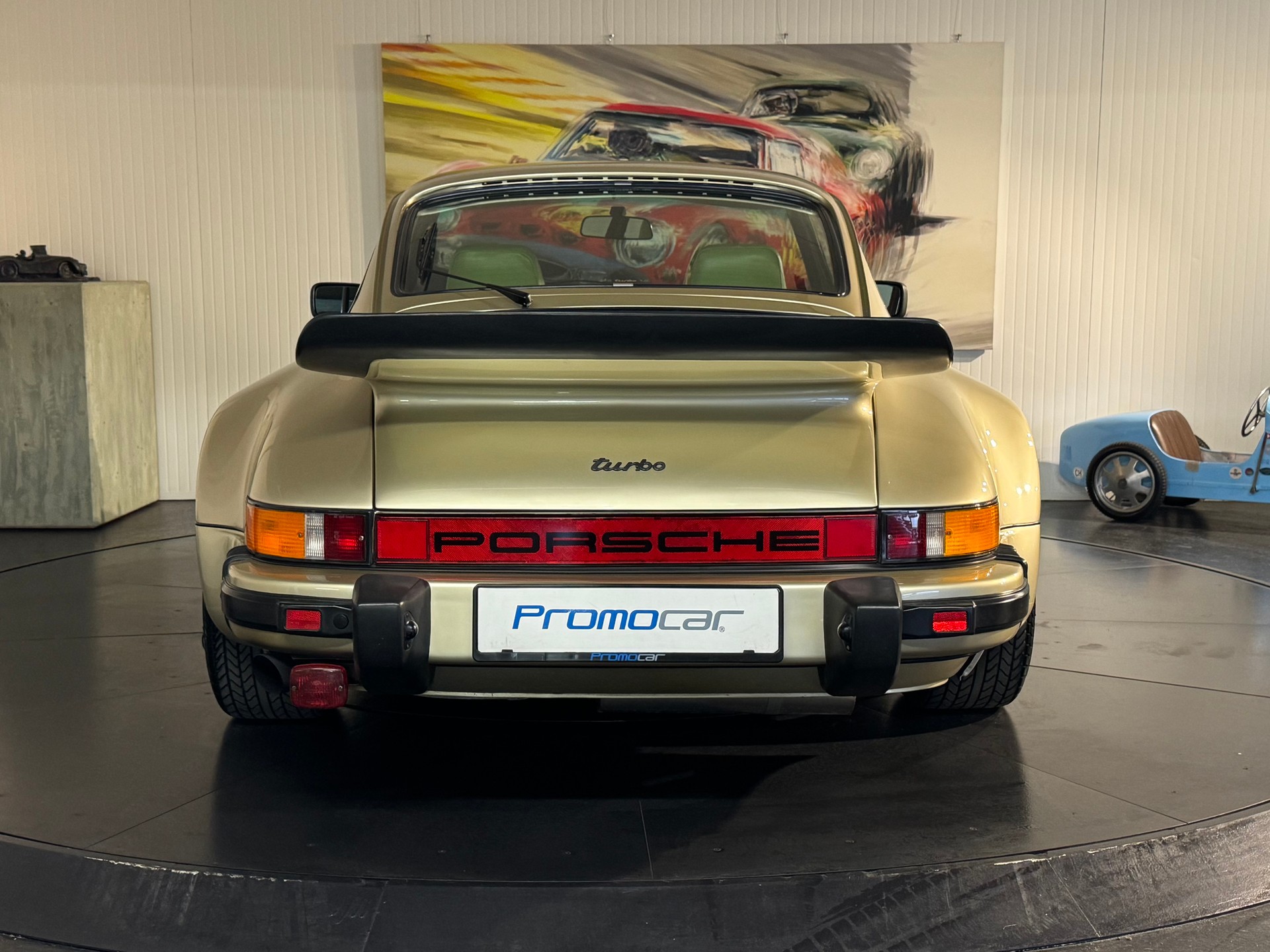 PORSCHE 911 Turbo-image-3
