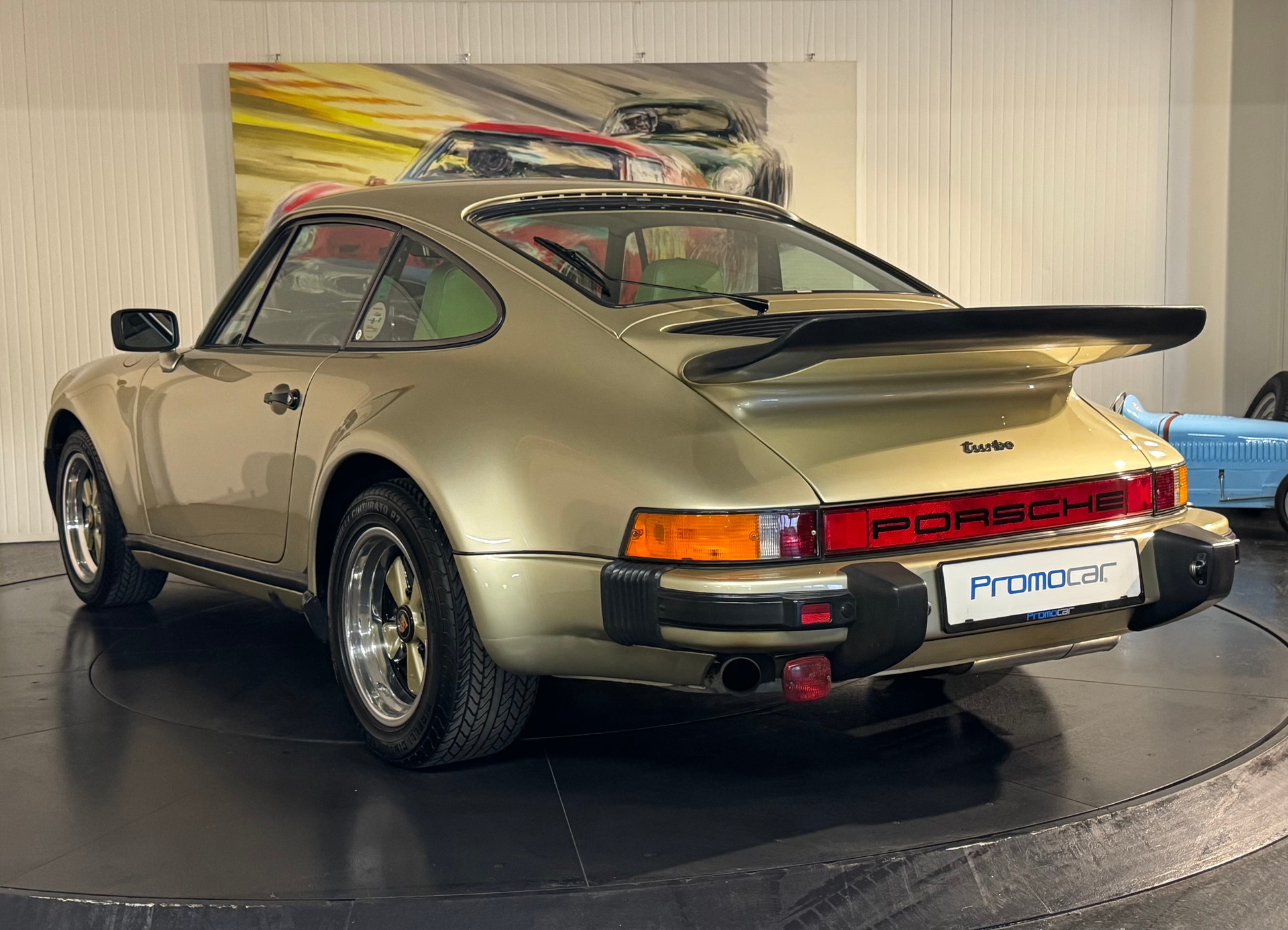 PORSCHE 911 Turbo-image-2