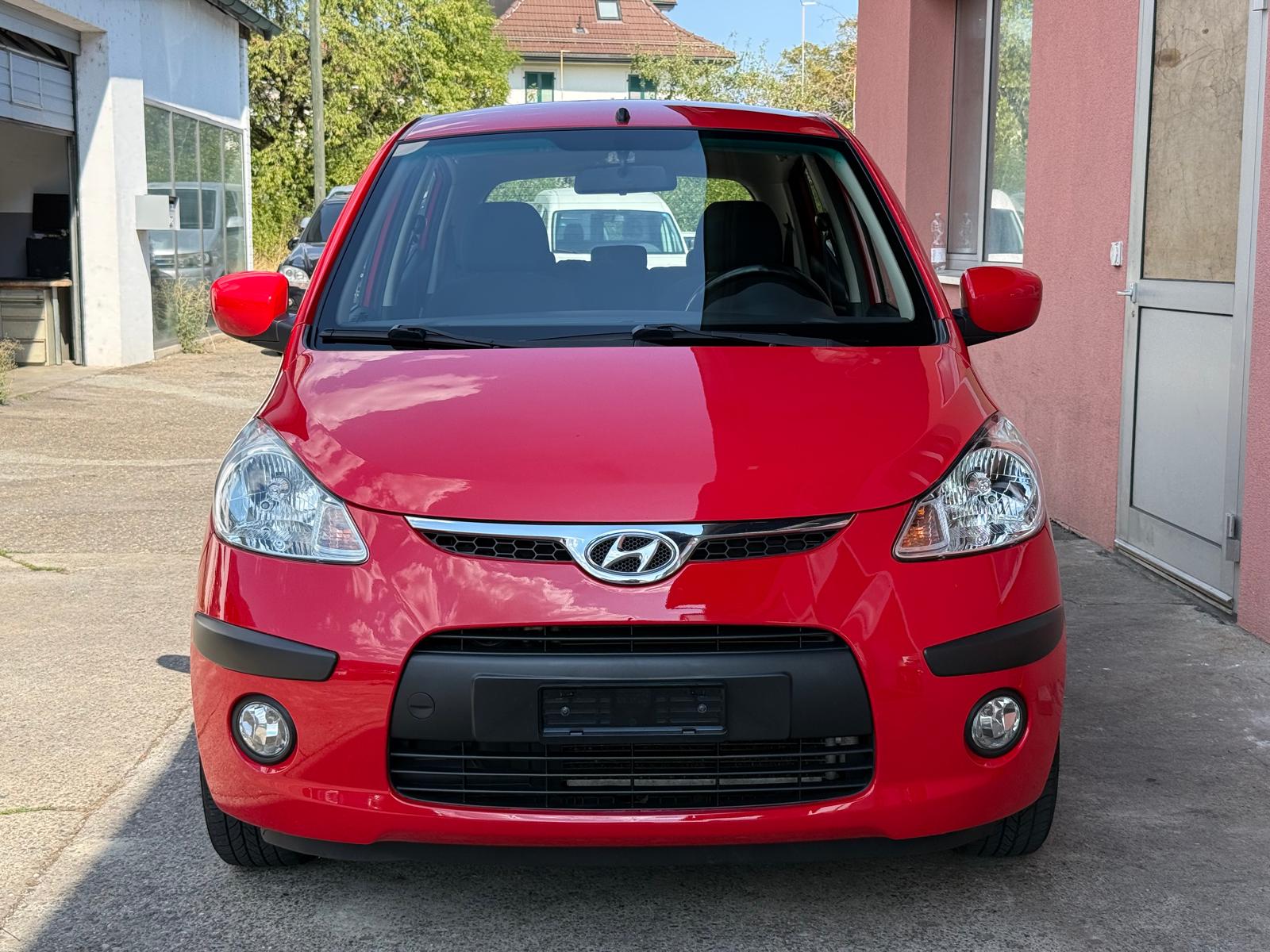 HYUNDAI i10 1.1 Style Automatic / MFK 08.2026-image-1