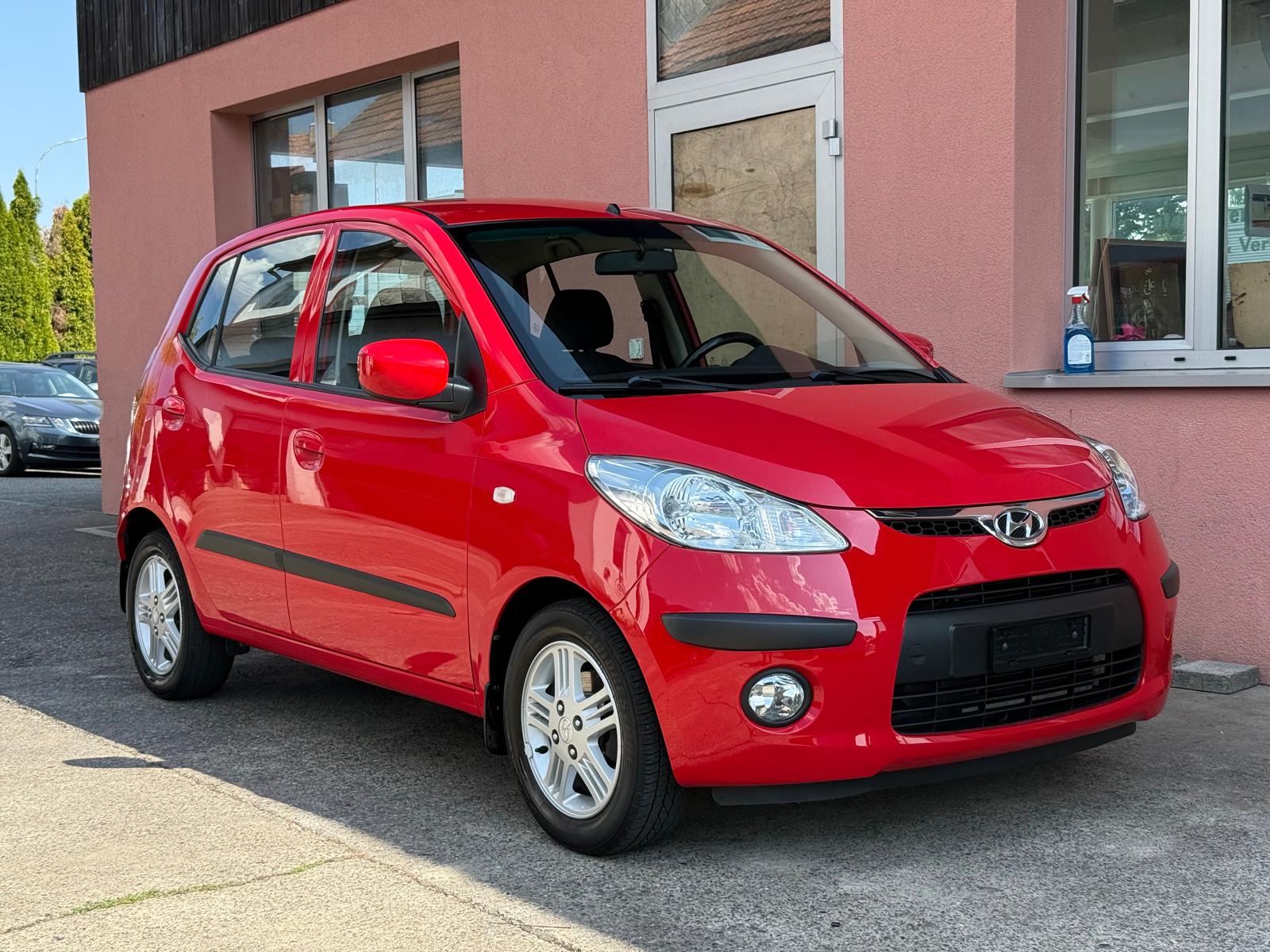 HYUNDAI i10 1.1 Style Automatic / MFK 08.2026-image-0