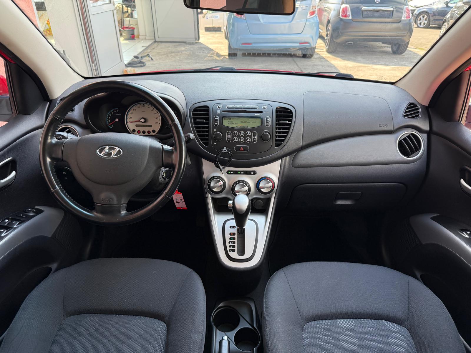 HYUNDAI i10 1.1 Style Automatic / MFK 08.2026-image-6