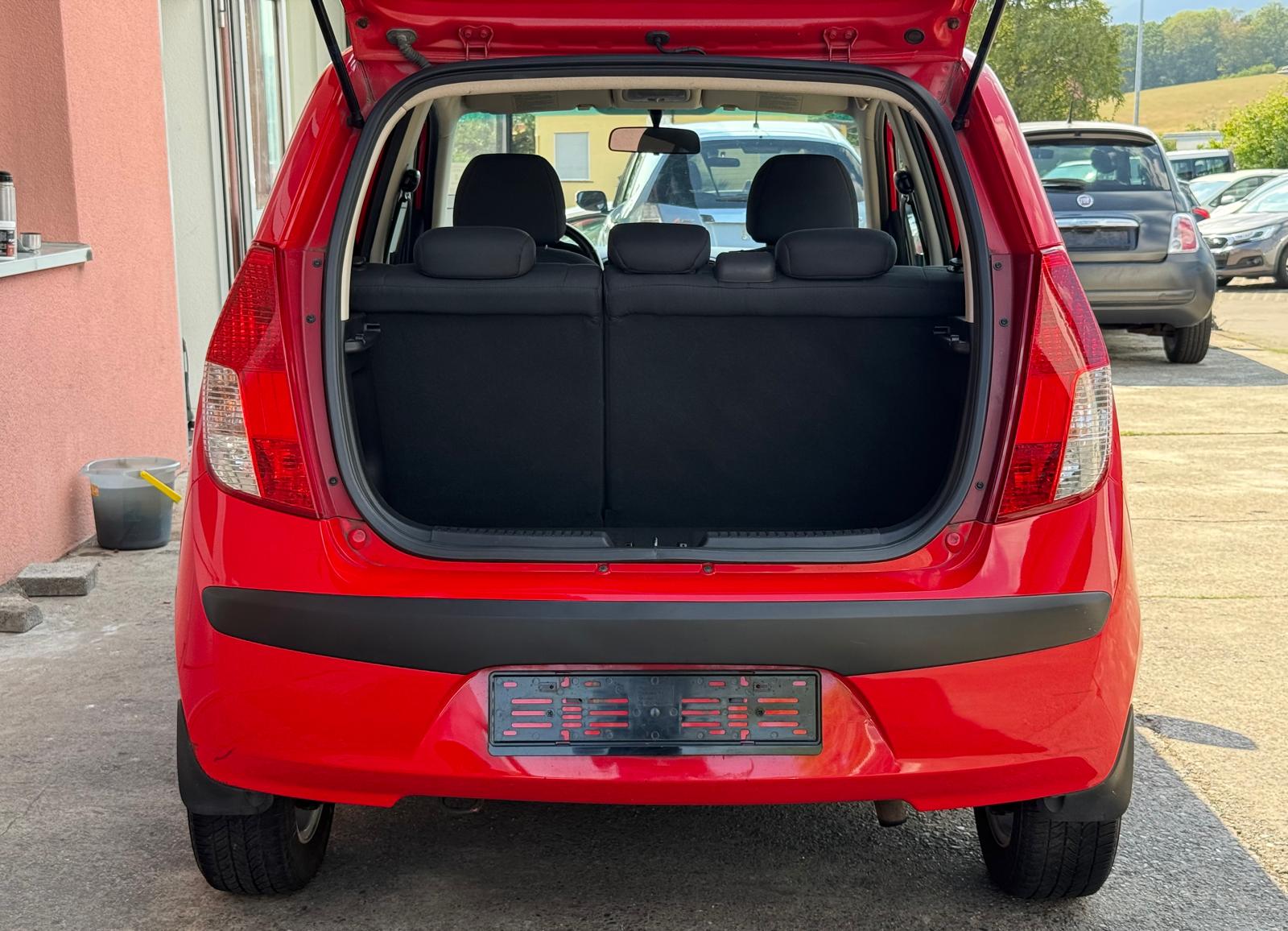 HYUNDAI i10 1.1 Style Automatic / MFK 08.2026-image-5