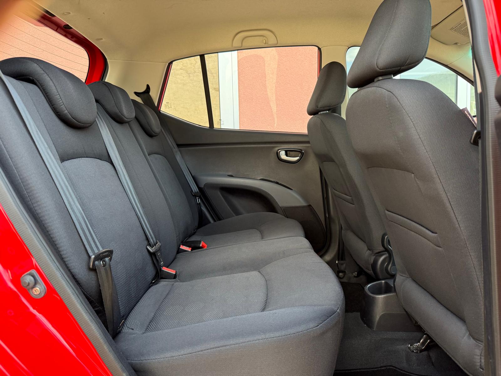 HYUNDAI i10 1.1 Style Automatic / MFK 08.2026-image-12