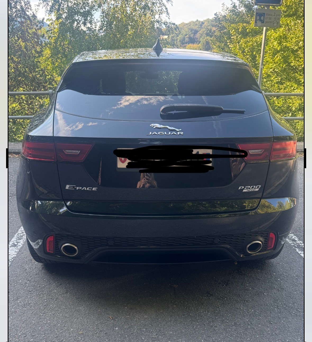 JAGUAR 2.0 T 200 R-Dynamic S AWD-image-2