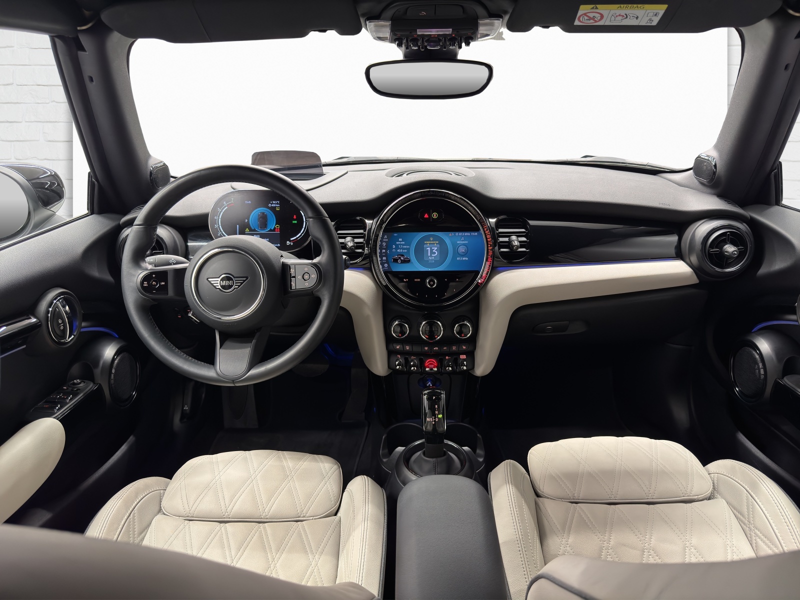 MINI Cabrio 1.5i Cooper-image-7