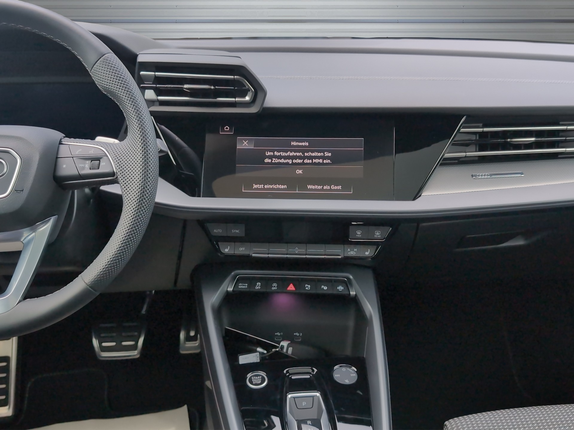 AUDI A3 Sportback TFSI 110 kW S line S tronic-image-11