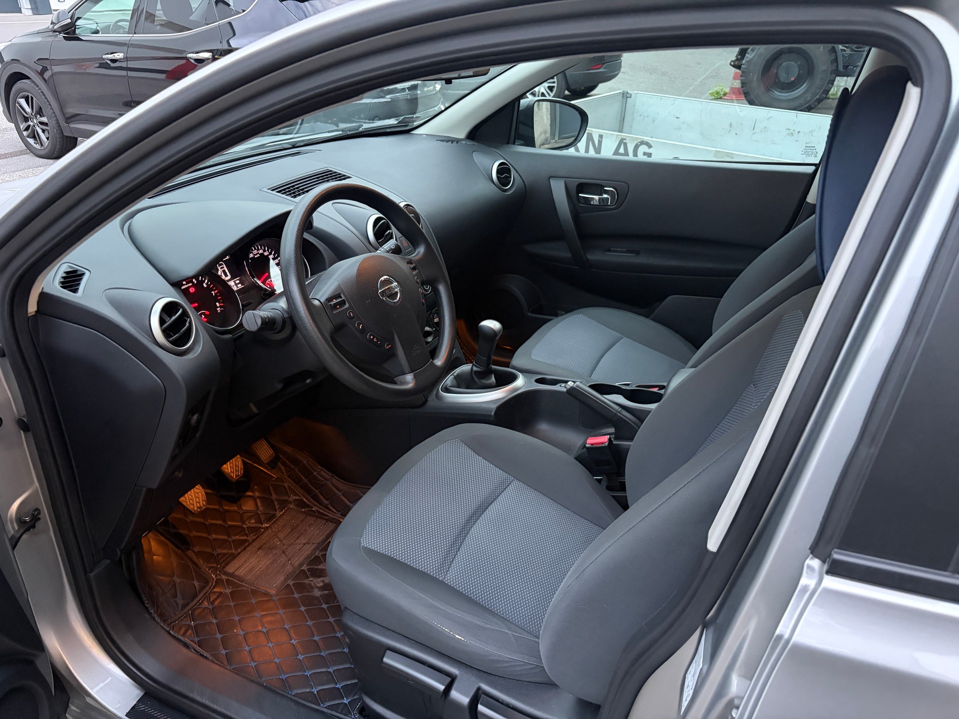 NISSAN Qashqai 1.6 acenta-image-6