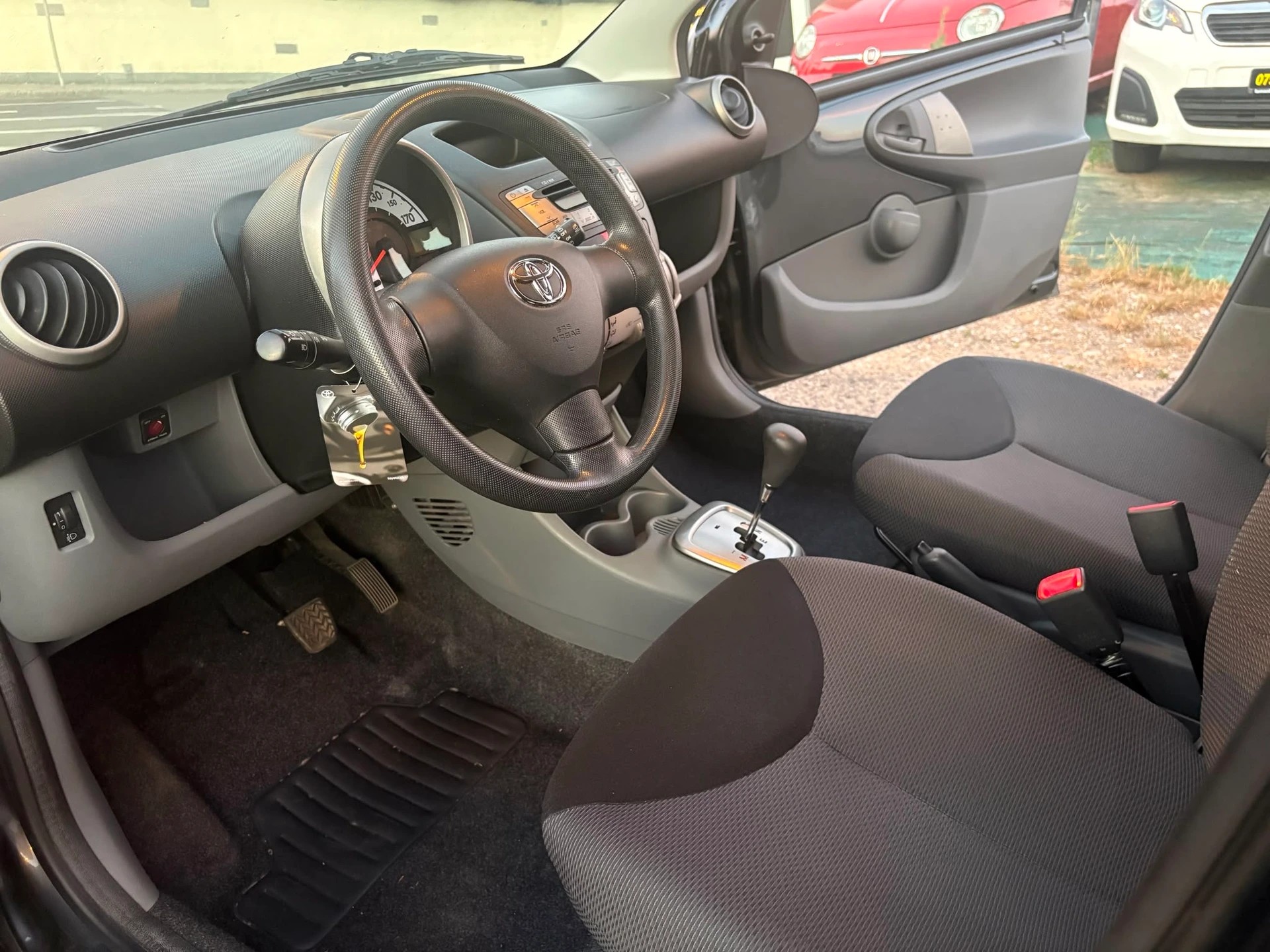 TOYOTA Aygo 1.0-image-7