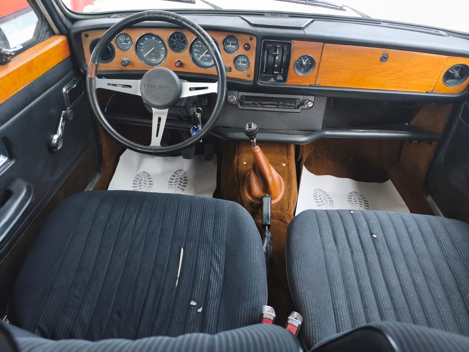 TRIUMPH SPRINT-image-25