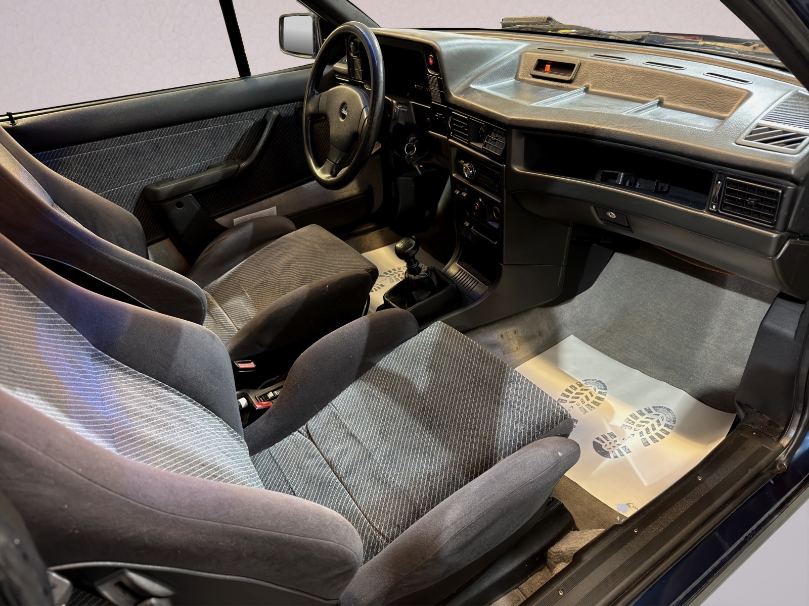 OPEL Kadett GSI 2.0i Cabriolet-image-8
