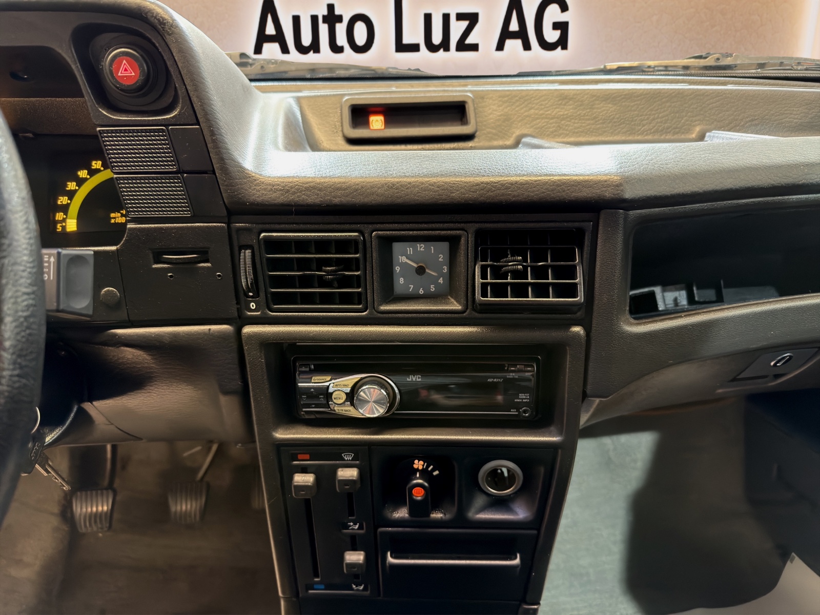 OPEL Kadett GSI 2.0i Cabriolet-image-17