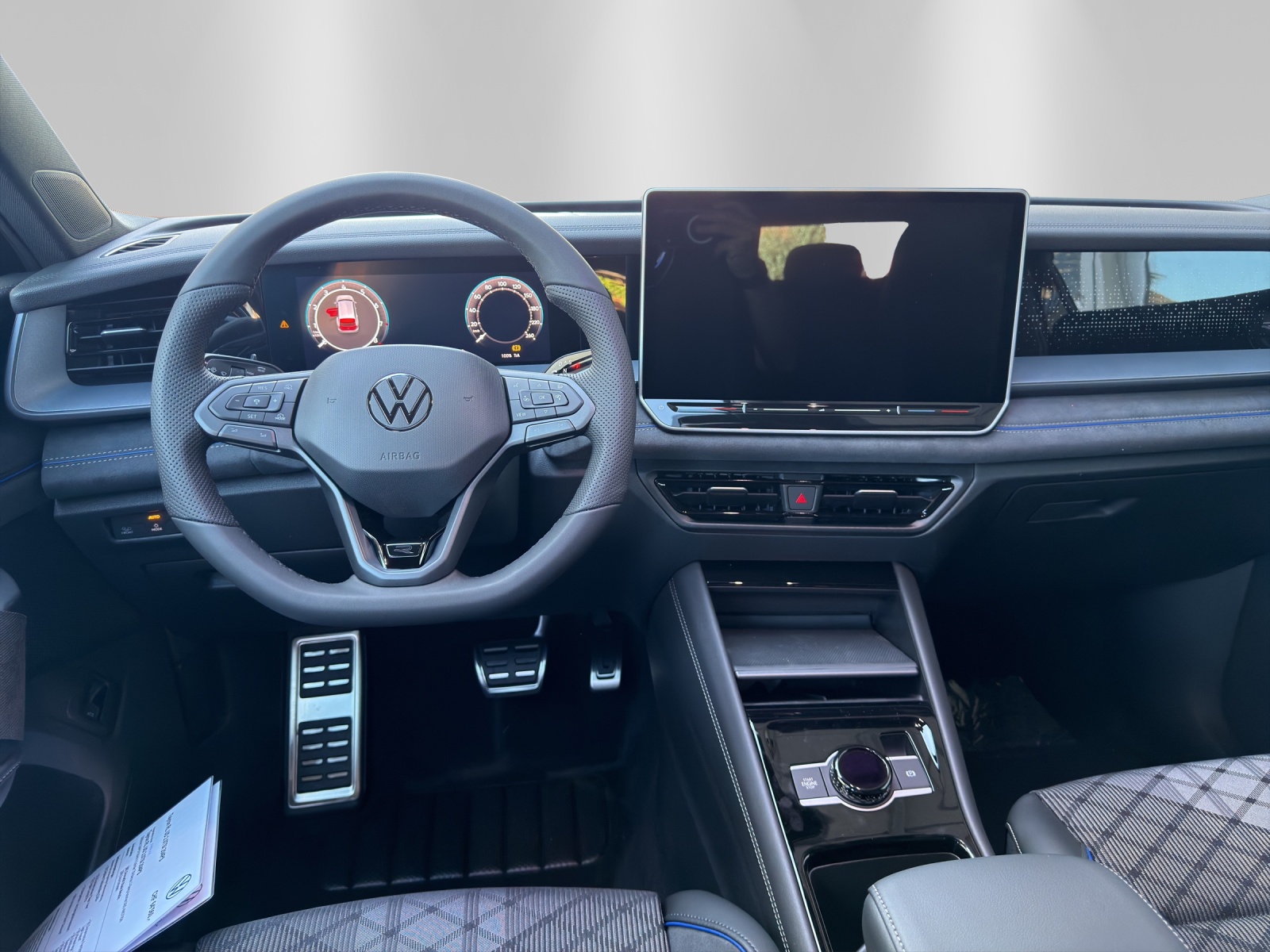 VW Tayron 2.0 TSI R-Line United DSG 4Motion-image-9