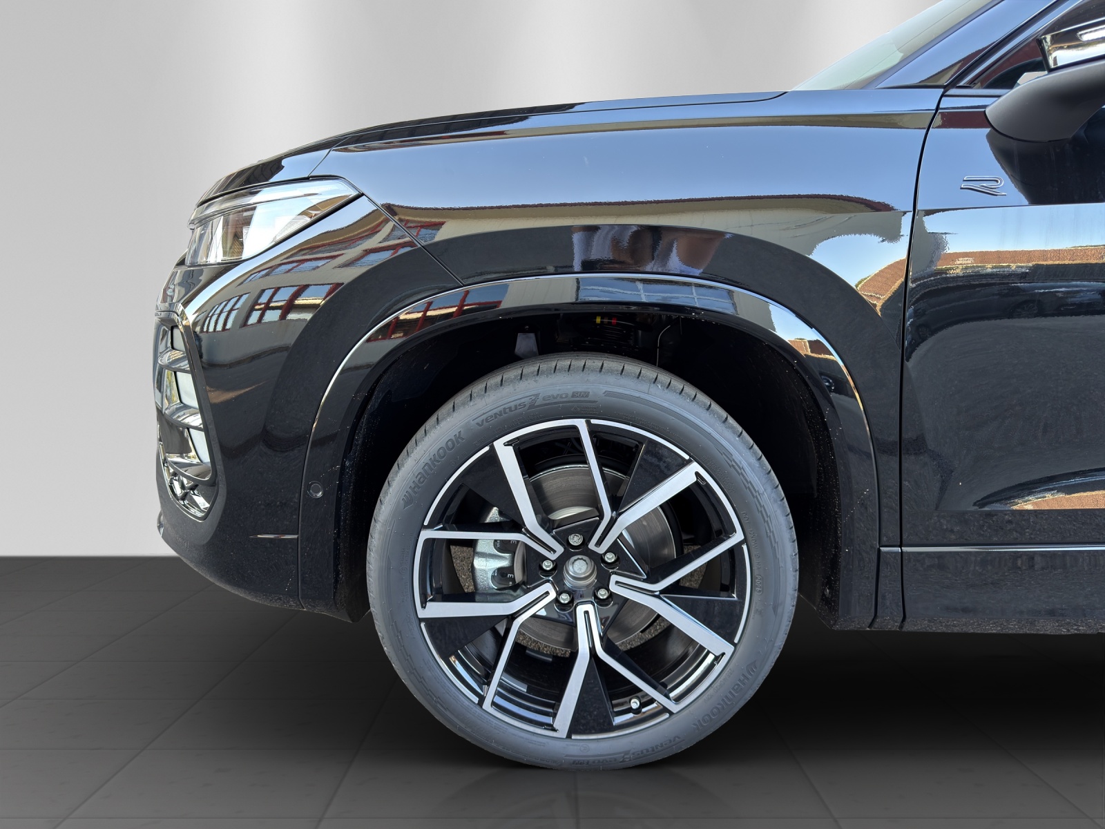 VW Tayron 2.0 TSI R-Line United DSG 4Motion-image-7