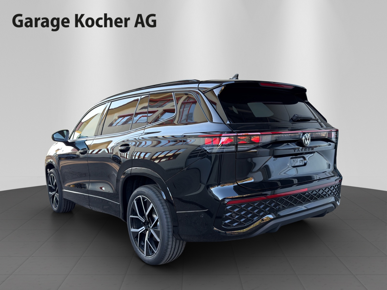 VW Tayron 2.0 TSI R-Line United DSG 4Motion-image-4