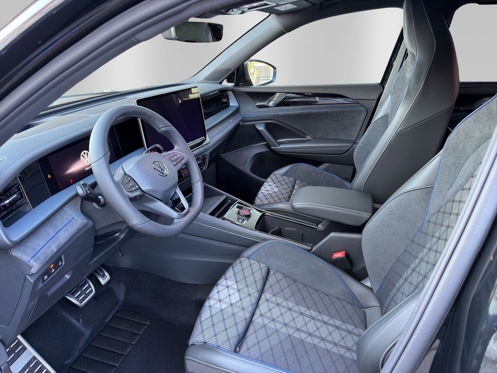 VW Tayron 2.0 TSI R-Line United DSG 4Motion-image-8