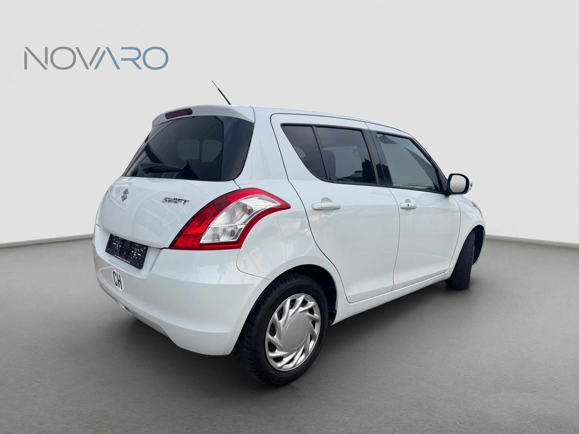 SUZUKI Swift 1.2i 16V Sergio Cellano Automatic ** ab MFK **-image-5