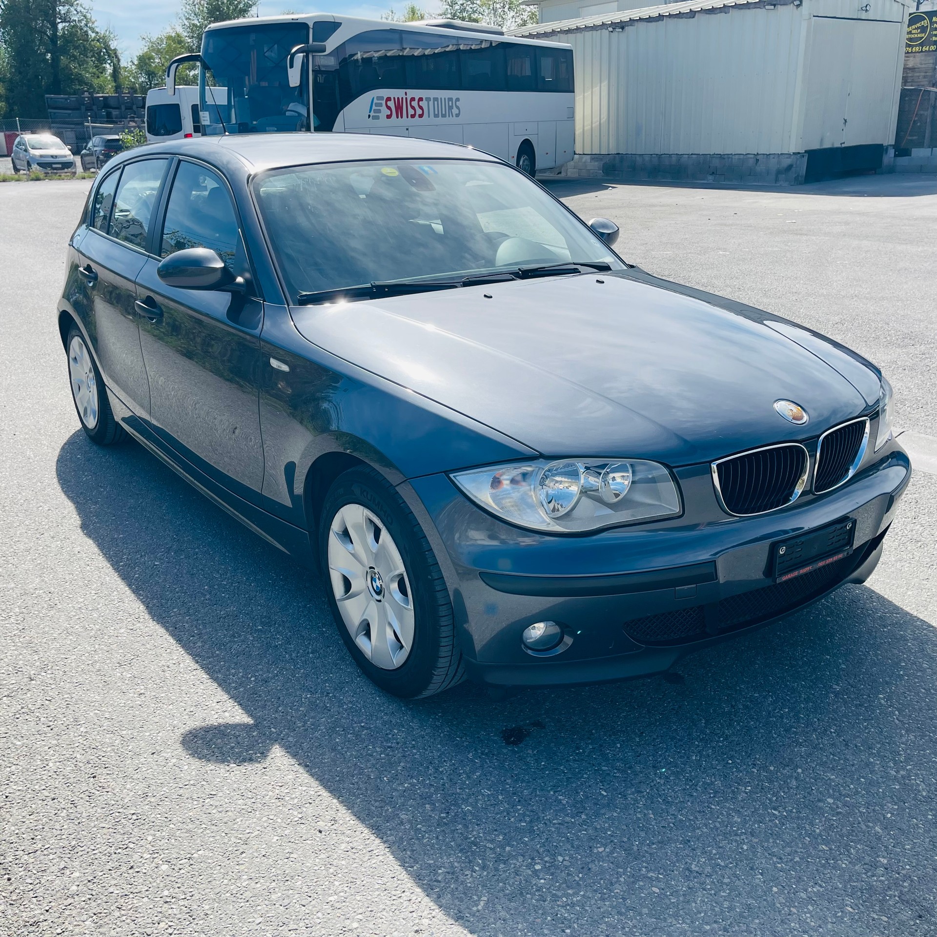 BMW 116i-image-2