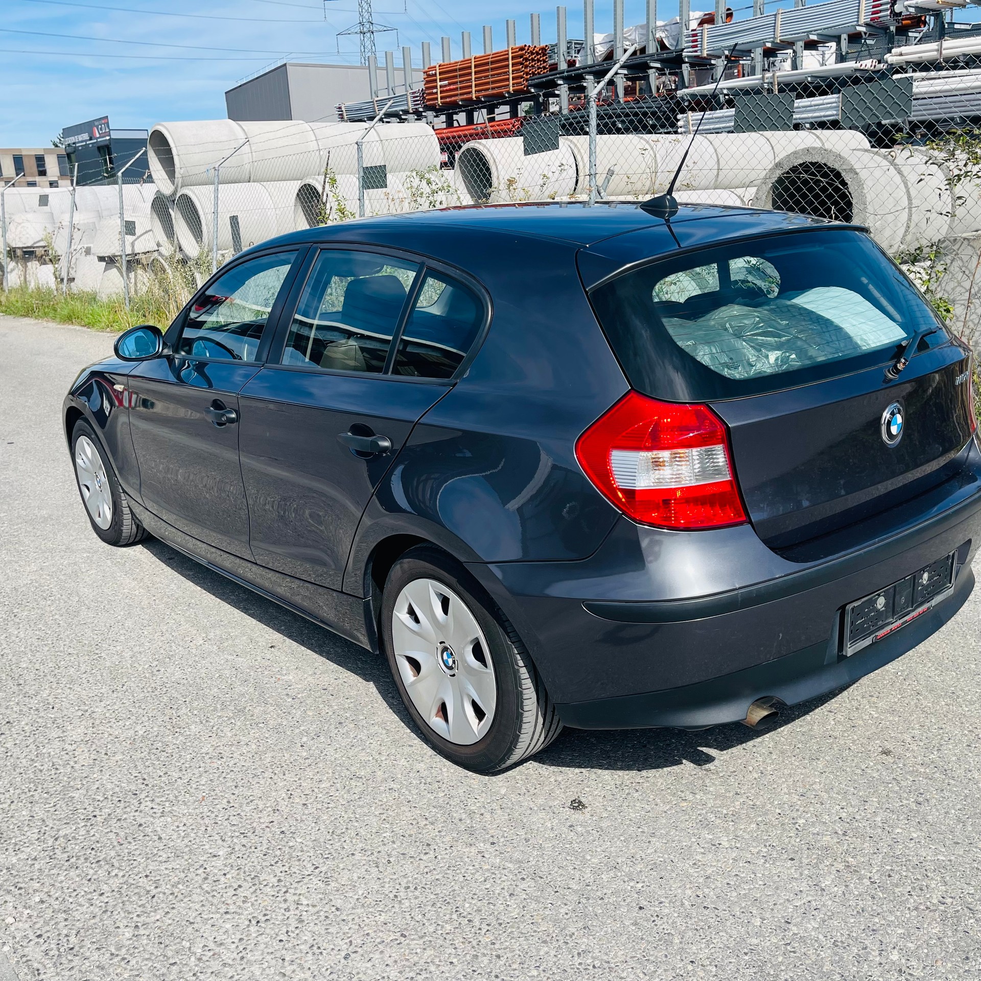 BMW 116i-image-4