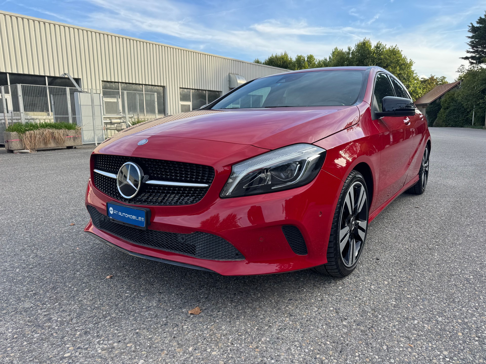 MERCEDES-BENZ A 180 7G-DCT-image-1
