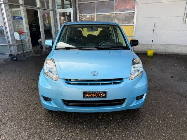 DAIHATSU Sirion 1.3 S Custom 4WD-showroom-element-2