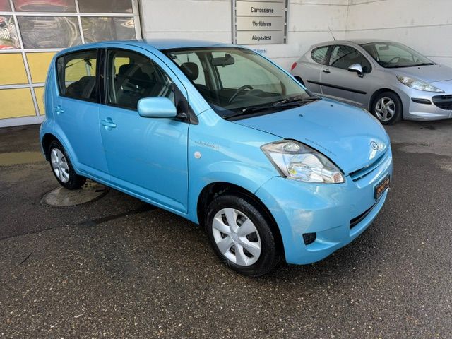 DAIHATSU Sirion 1.3 S Custom 4WD-showroom-element-3