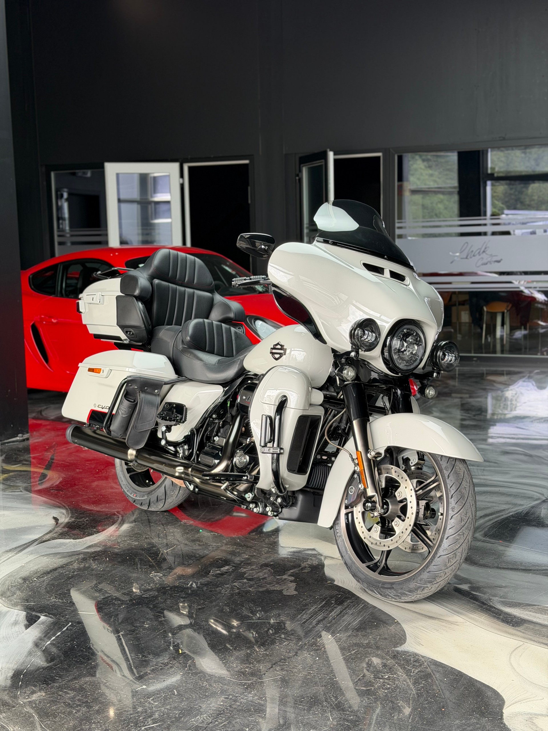HARLEY-DAVIDSON FLHTKSE Electra Glide Ultra Limited 117 CVO