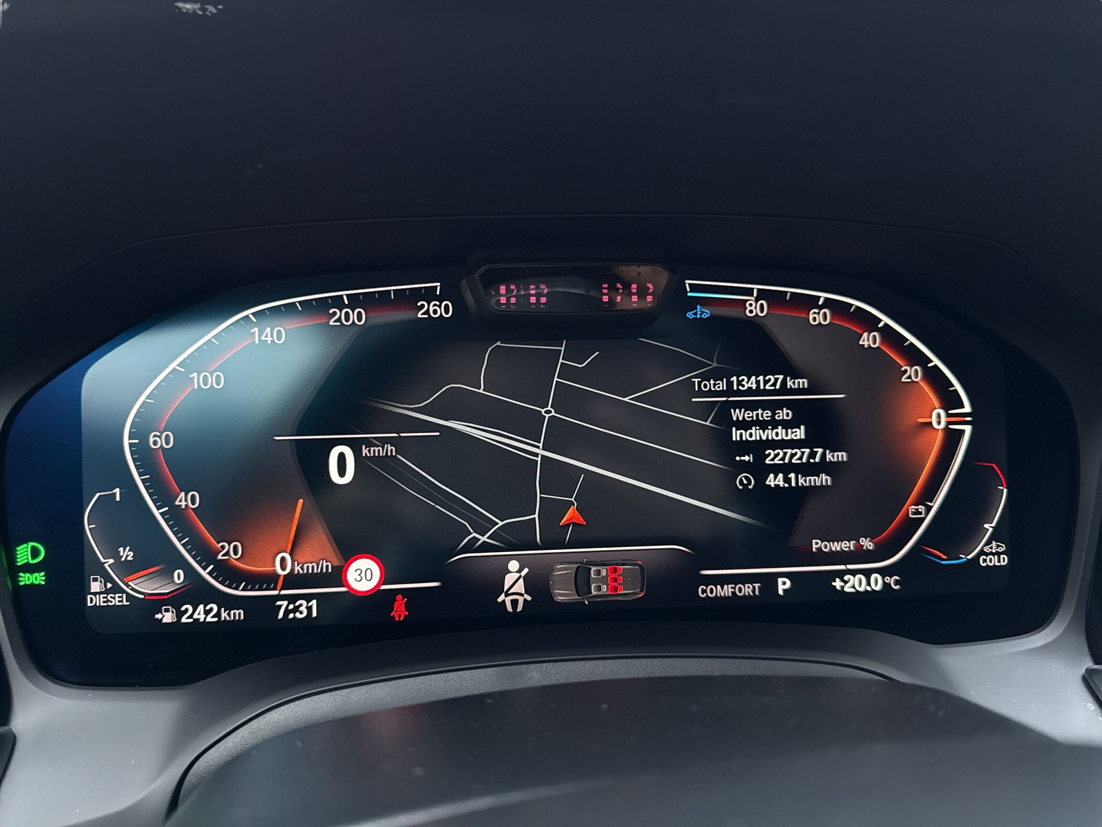 BMW 320d xDrive 48V Touring M Sport Steptronic-image-16