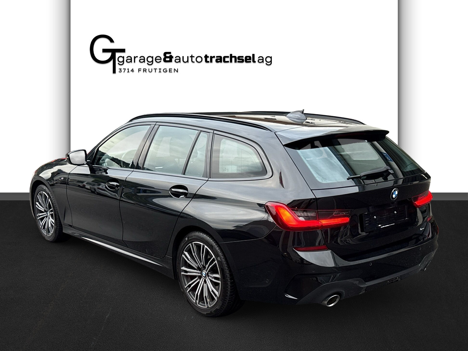 BMW 320d xDrive 48V Touring M Sport Steptronic-image-2