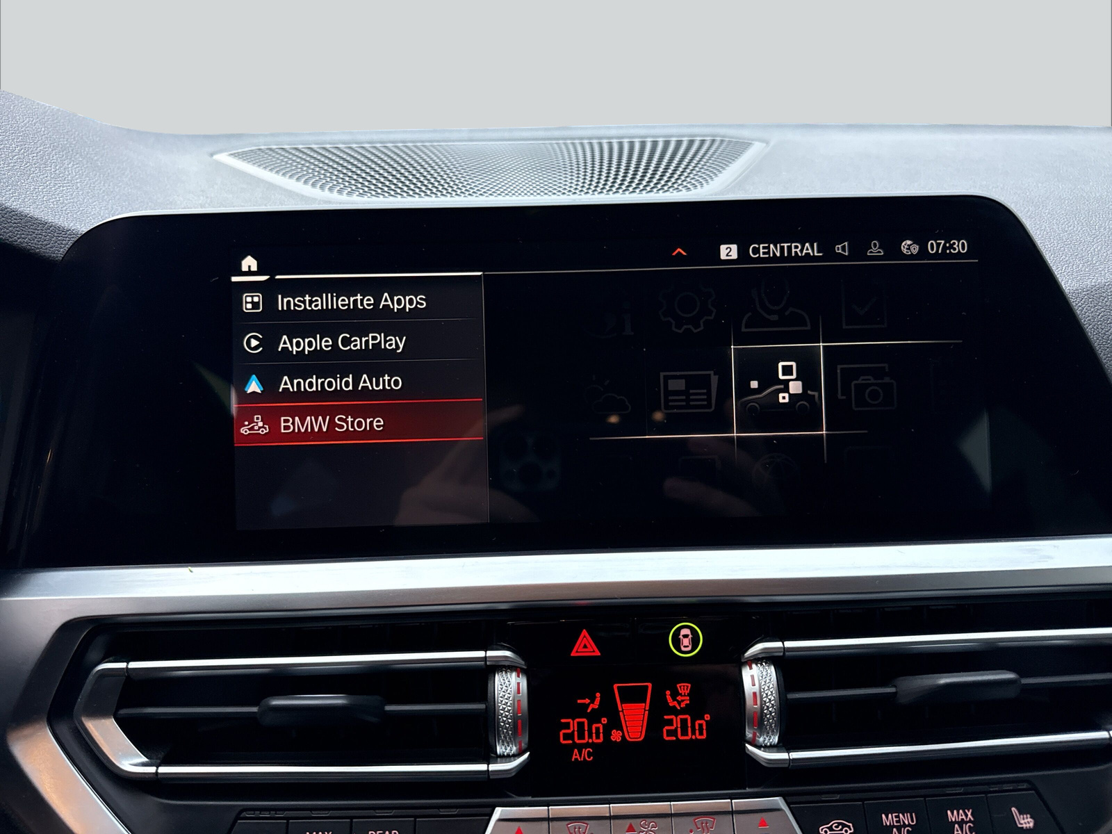 BMW 320d xDrive 48V Touring M Sport Steptronic-image-15