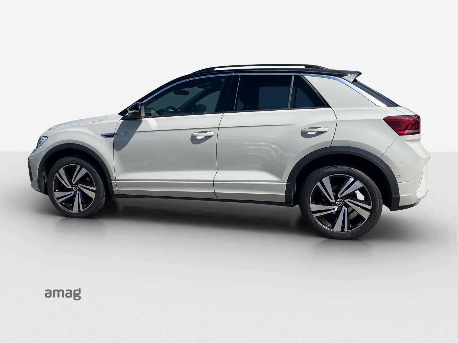 VW T-Roc 2.0 TSI R-Line DSG 4Motion-image-1