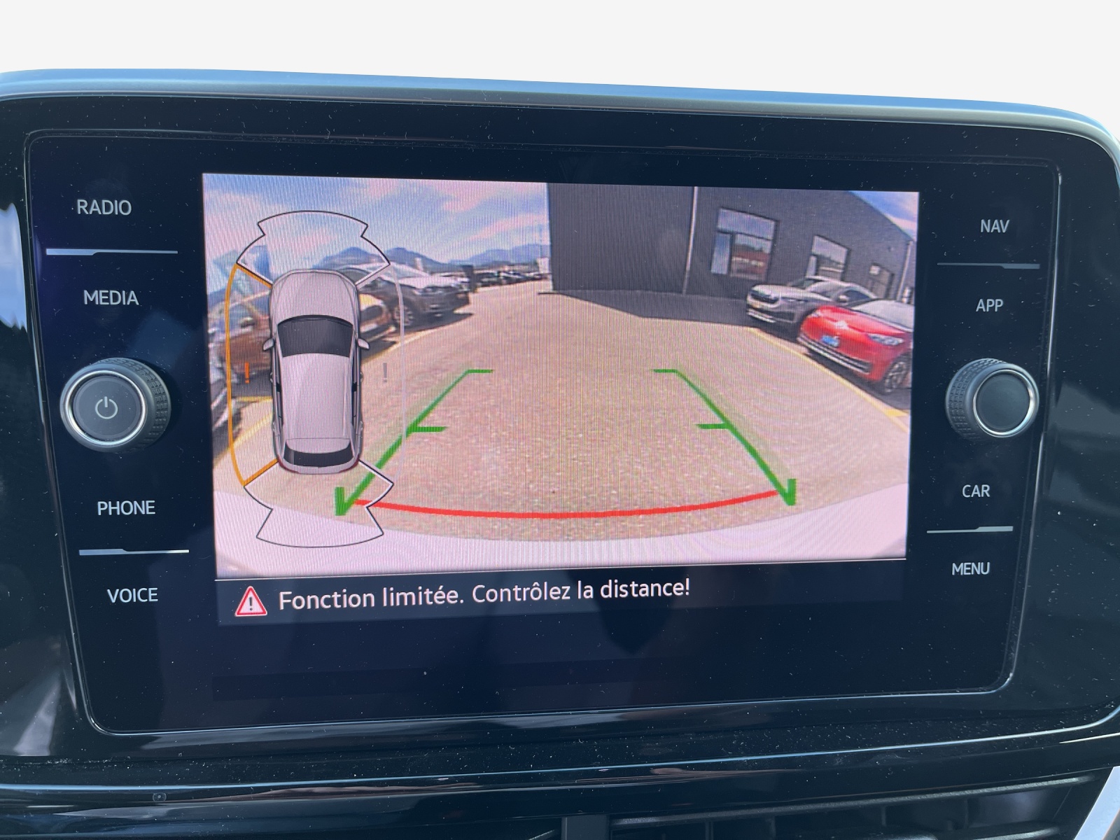 VW T-Roc 2.0 TSI R-Line DSG 4Motion-image-14