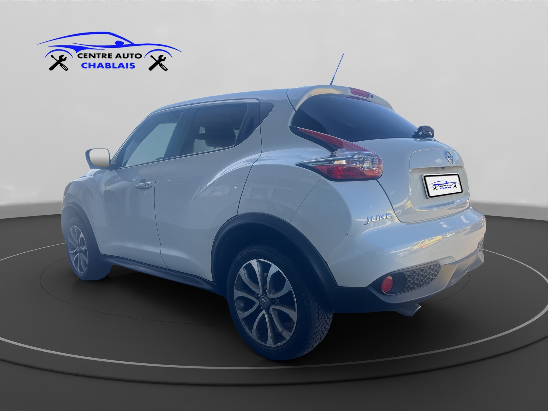 NISSAN JUKE-image-4