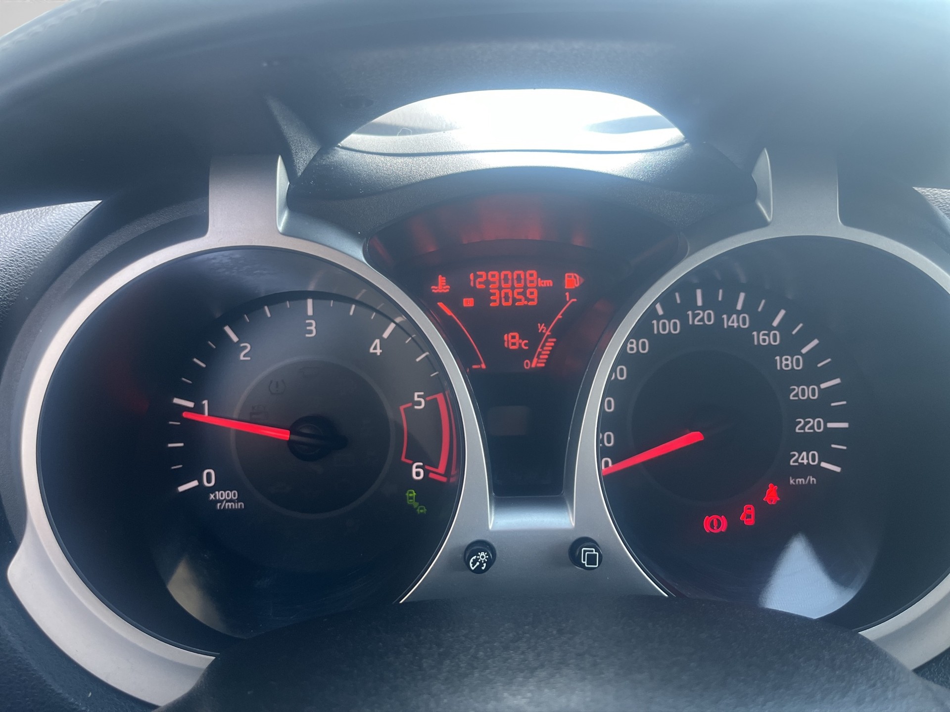 NISSAN JUKE-image-9