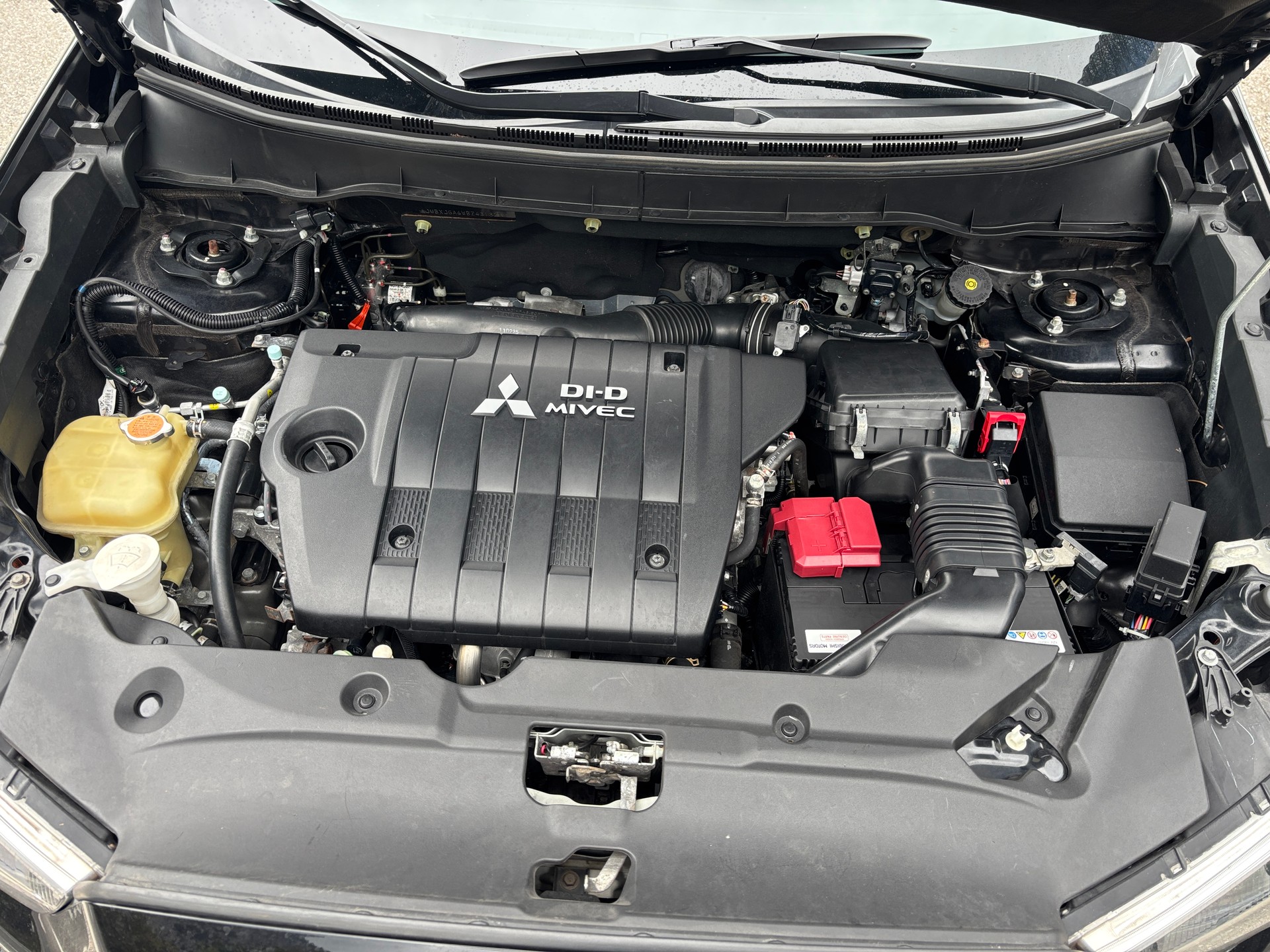 MITSUBISHI ASX 1.8 DID Invite 4WD-image-12