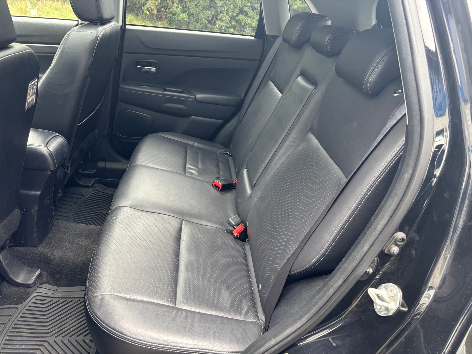 MITSUBISHI ASX 1.8 DID Invite 4WD-image-8