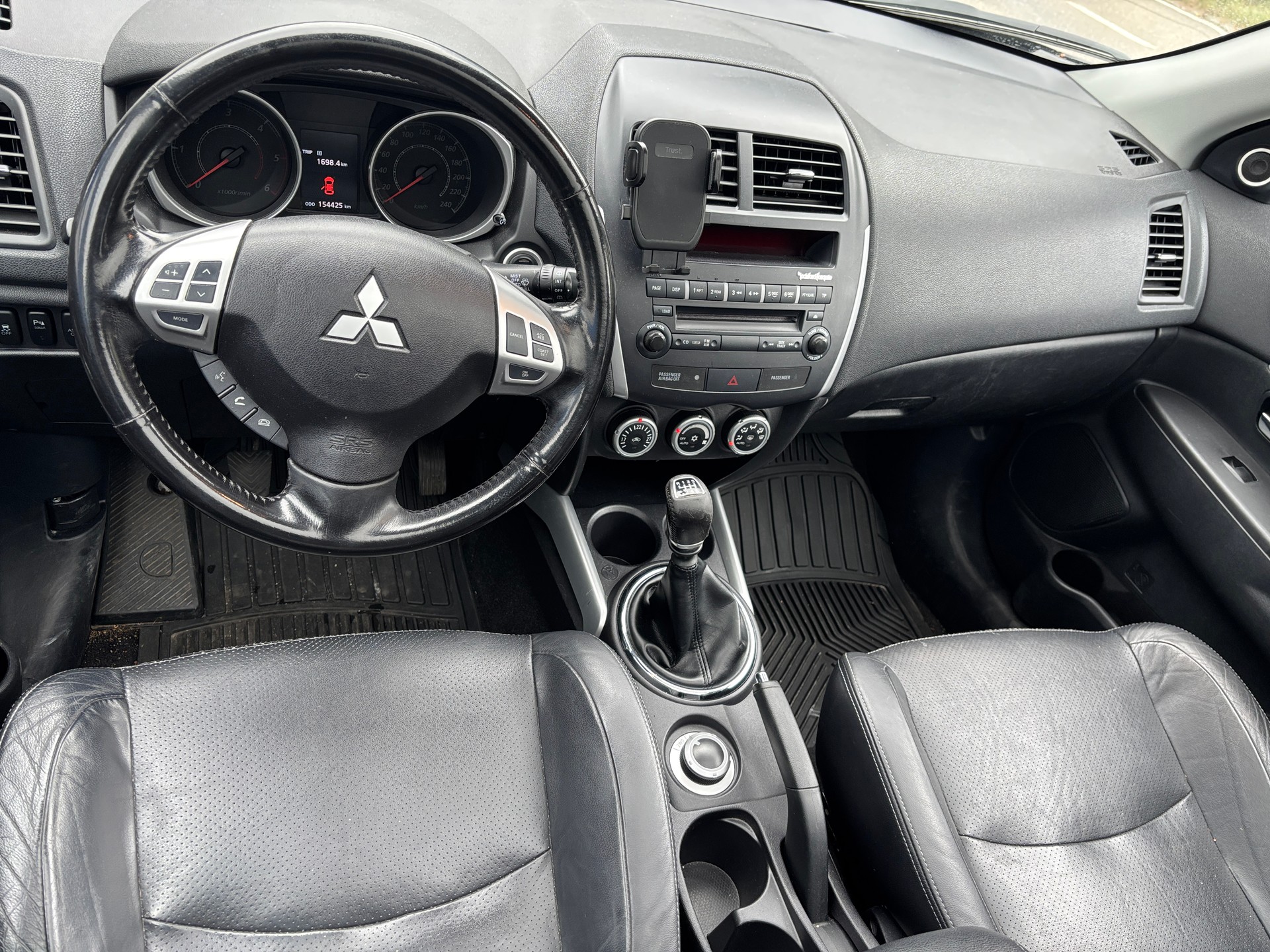 MITSUBISHI ASX 1.8 DID Invite 4WD-image-9