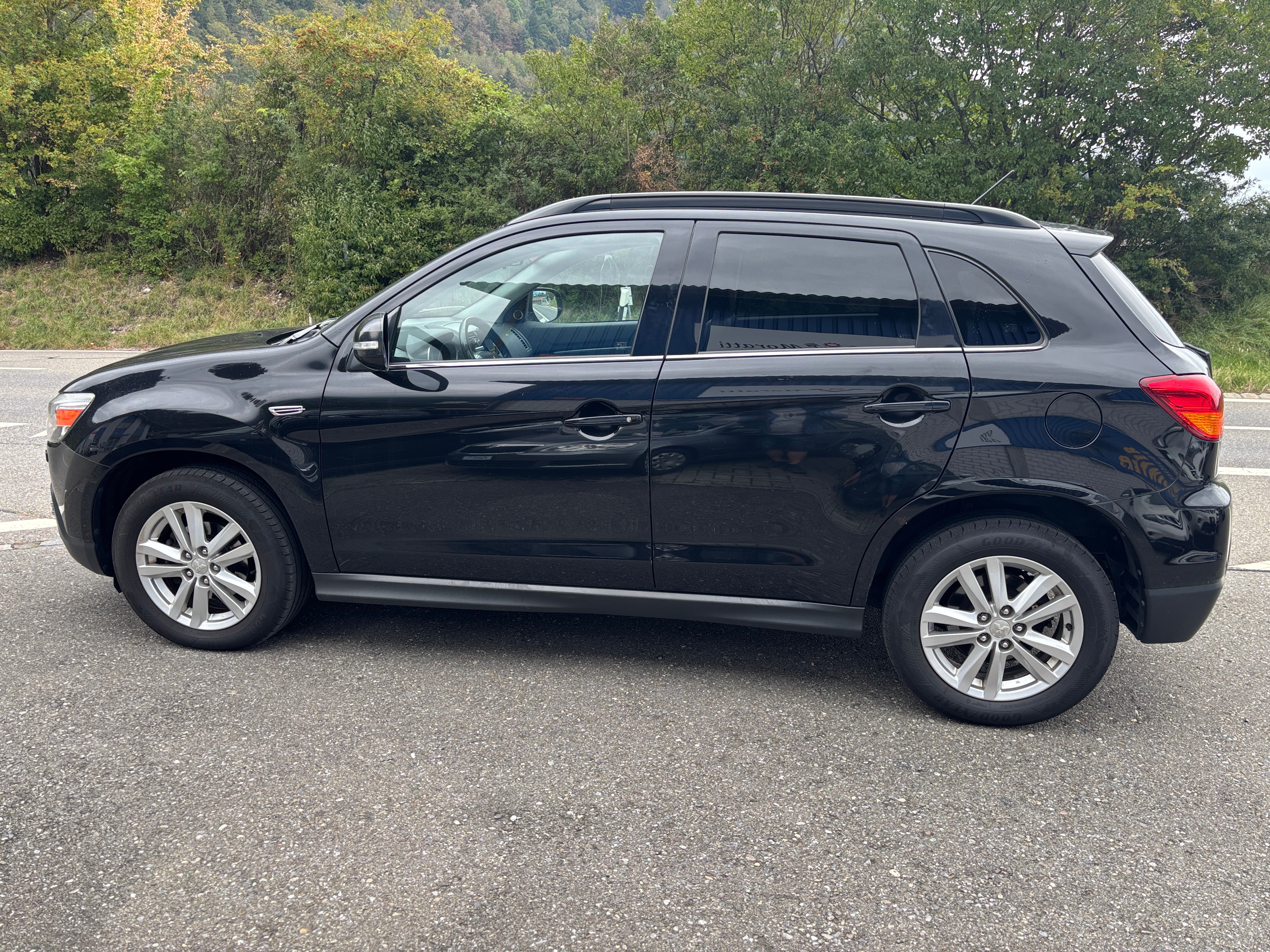 MITSUBISHI ASX 1.8 DID Invite 4WD — slika 4