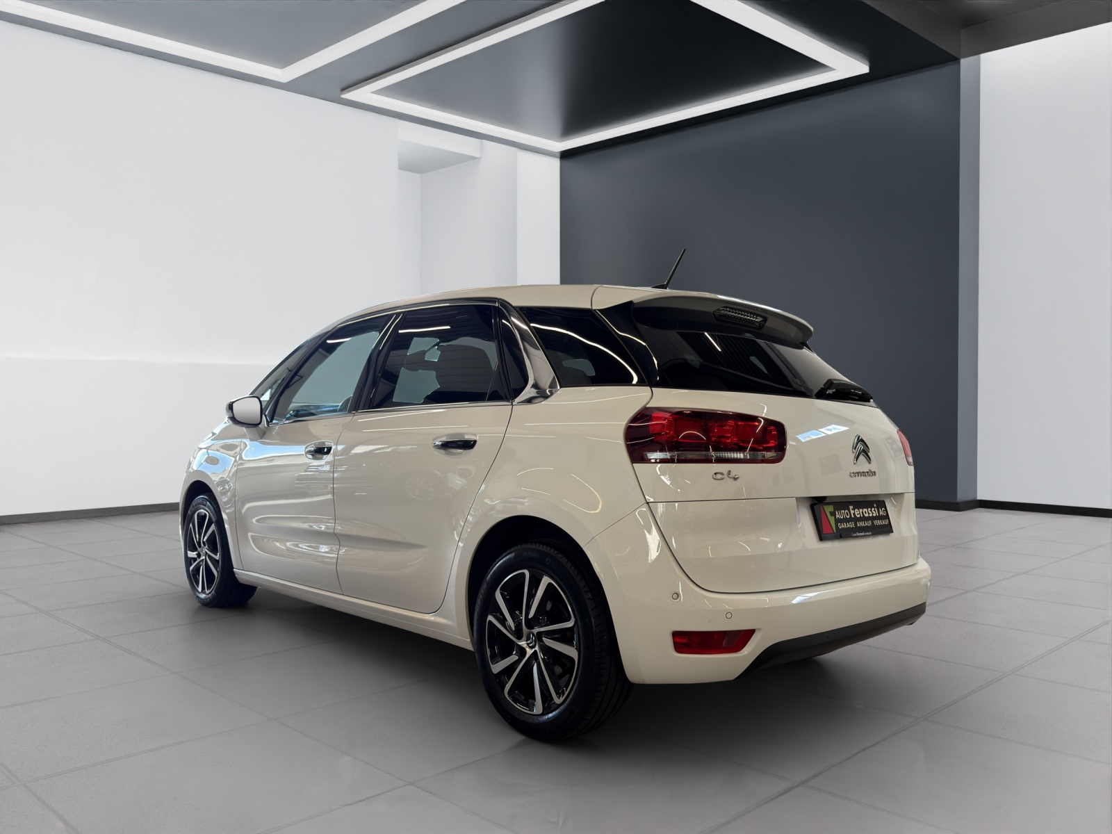 CITROEN C4 Picasso 1.2 Pure Tech Feel Edition EAT6-image-3