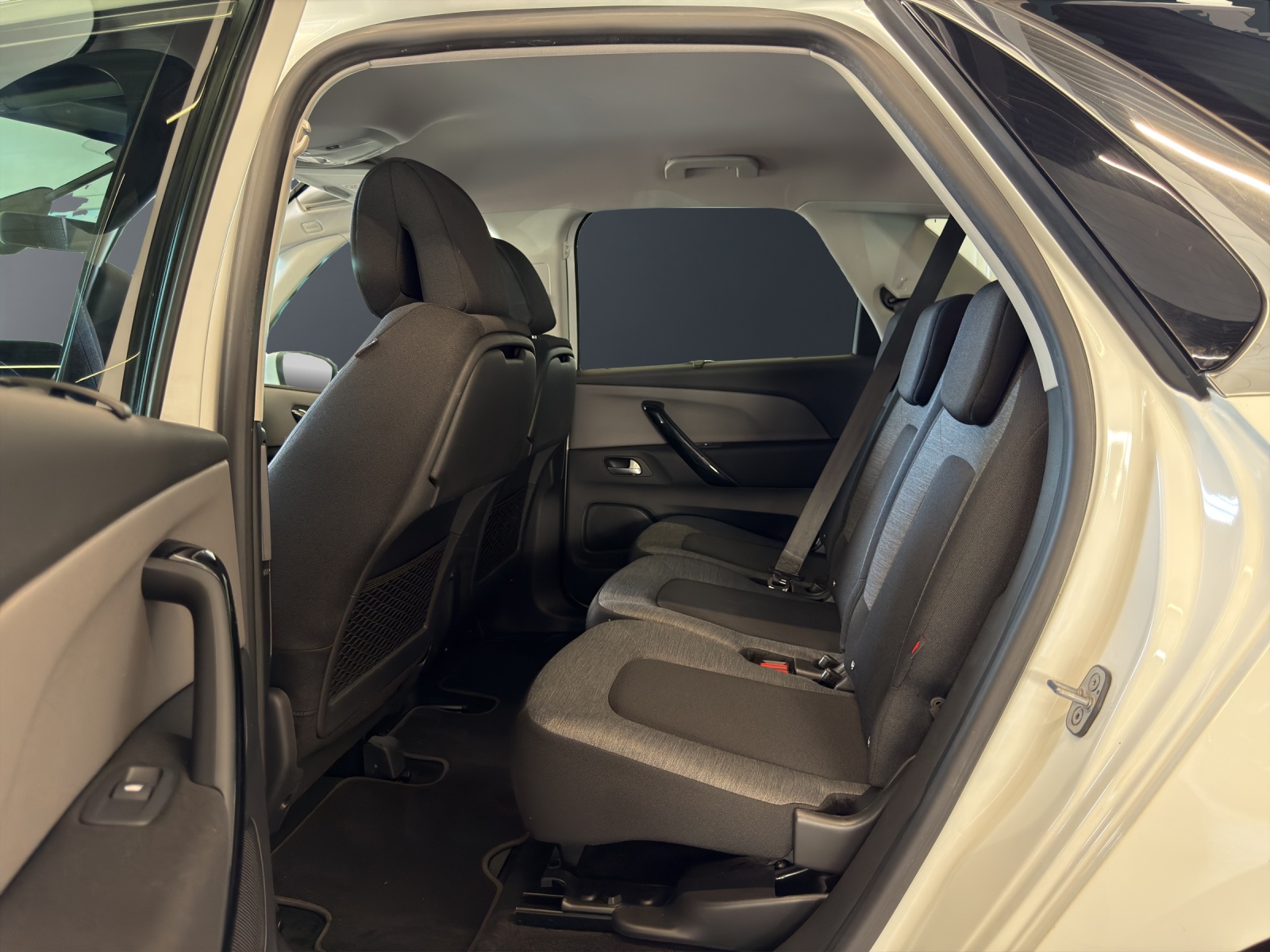 CITROEN C4 Picasso 1.2 Pure Tech Feel Edition EAT6-image-13