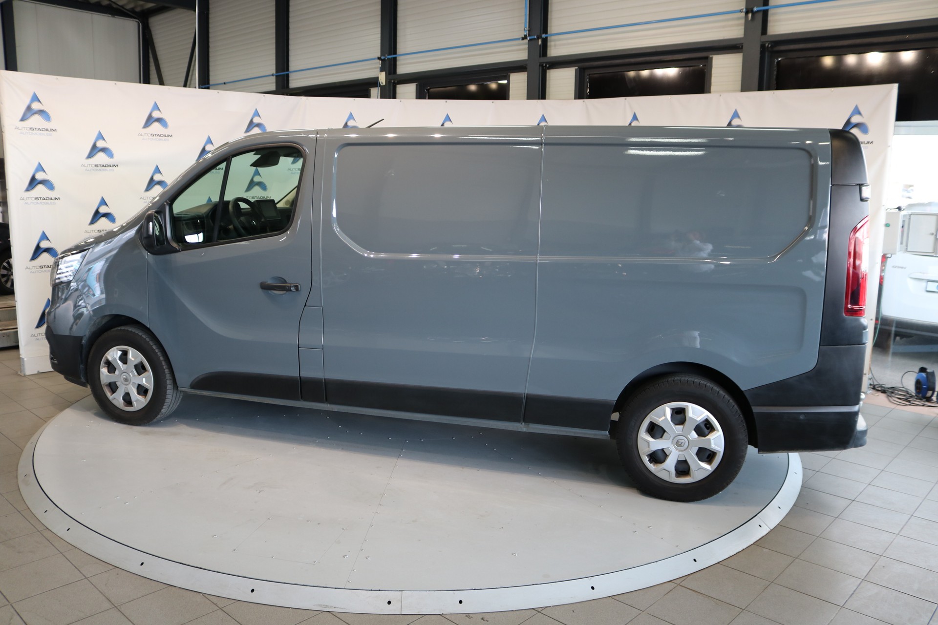 RENAULT Trafic 2.0 Blue dCi 150 Advance L2H1 EDC EN-image-14