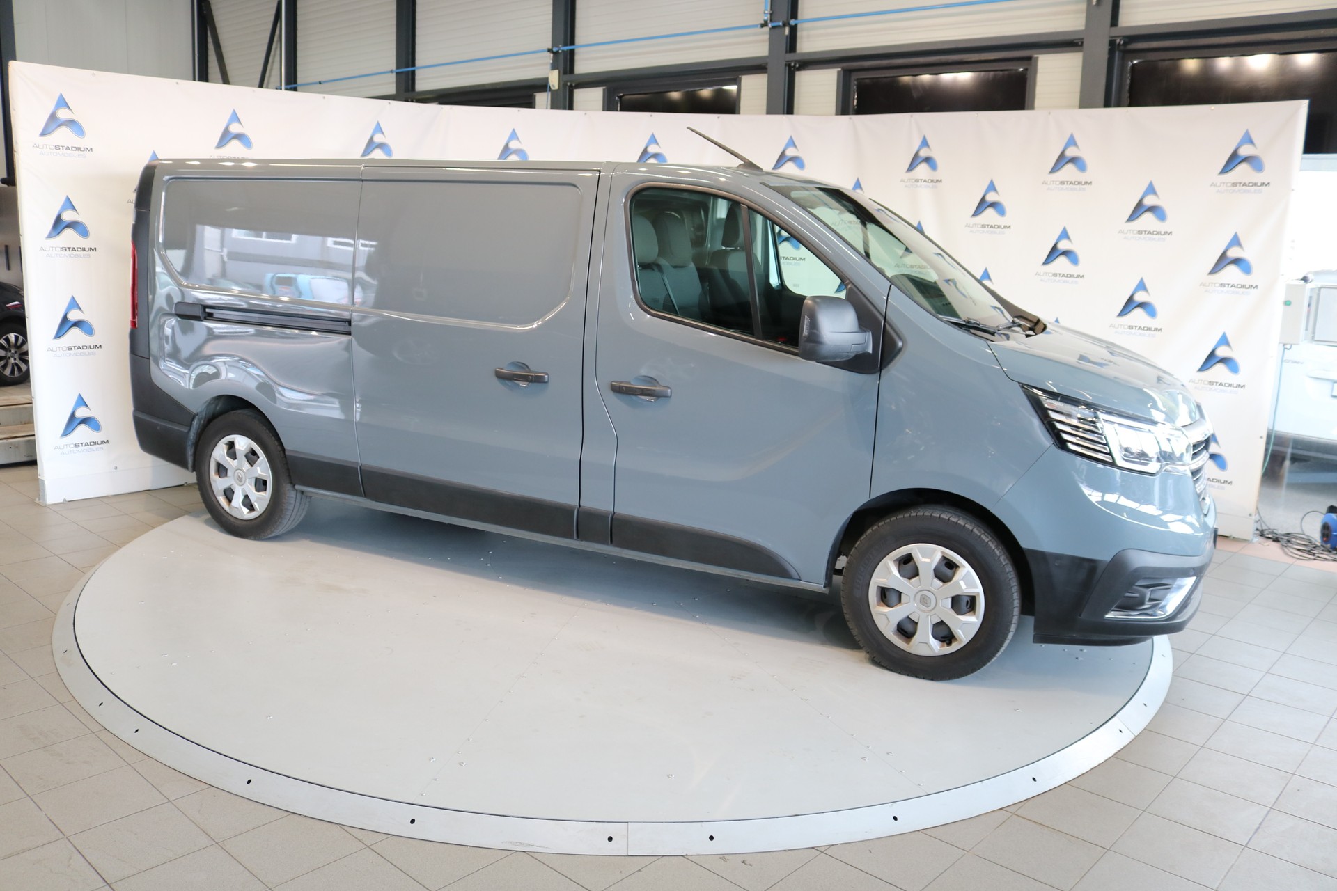 RENAULT Trafic 2.0 Blue dCi 150 Advance L2H1 EDC EN-image-23