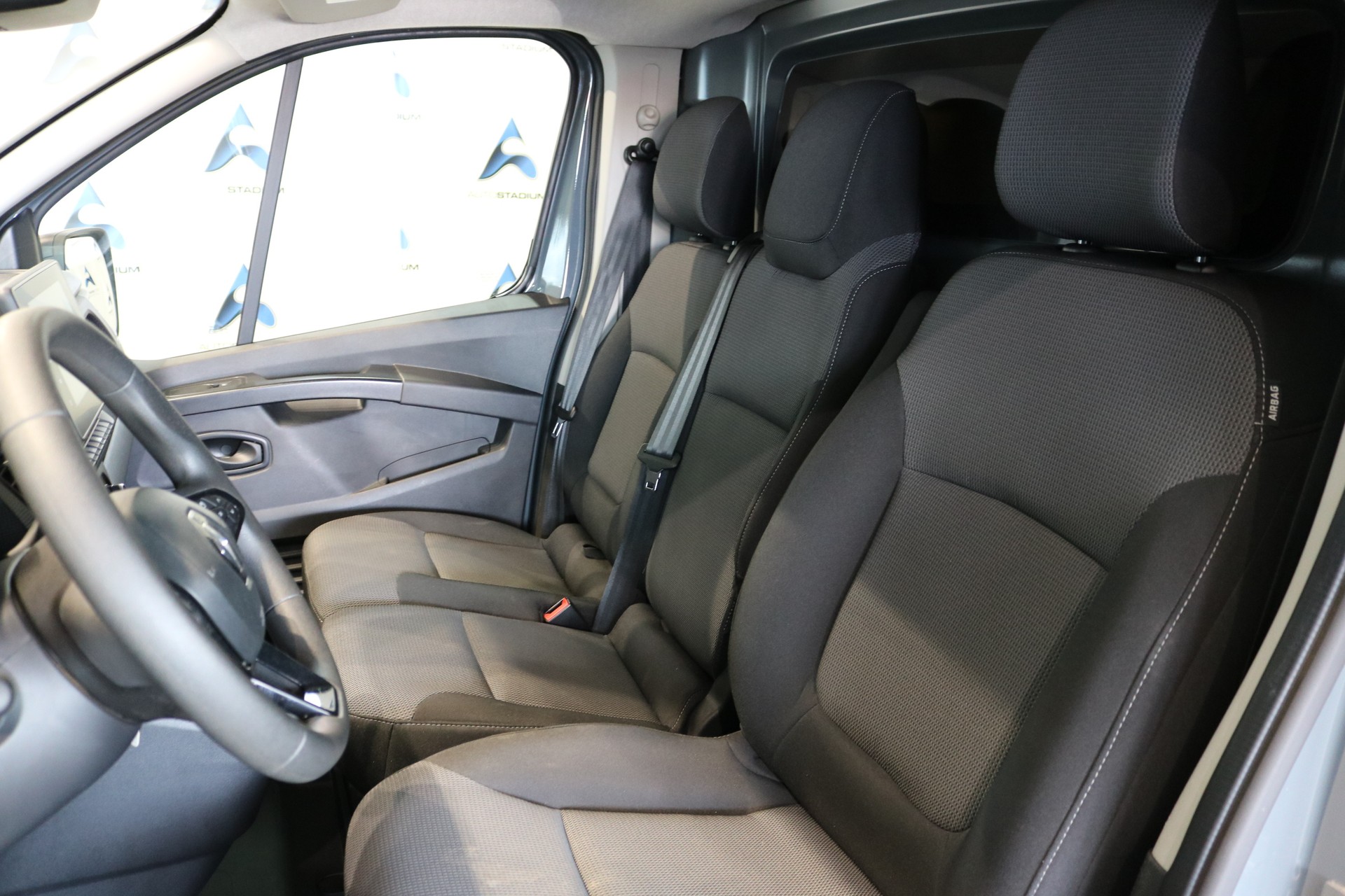RENAULT Trafic 2.0 Blue dCi 150 Advance L2H1 EDC EN-image-27
