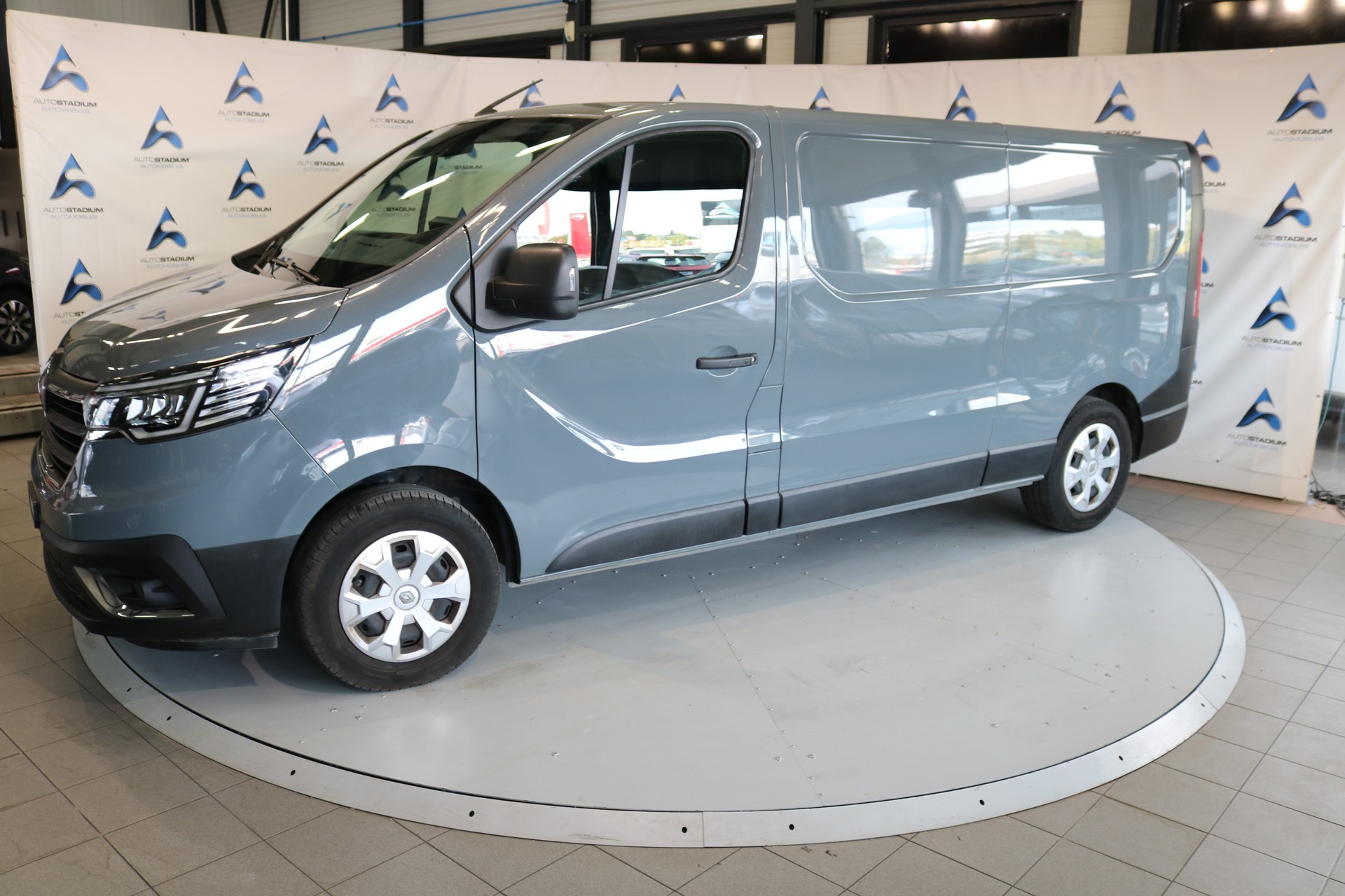 RENAULT Trafic 2.0 Blue dCi 150 Advance L2H1 EDC EN-image-11