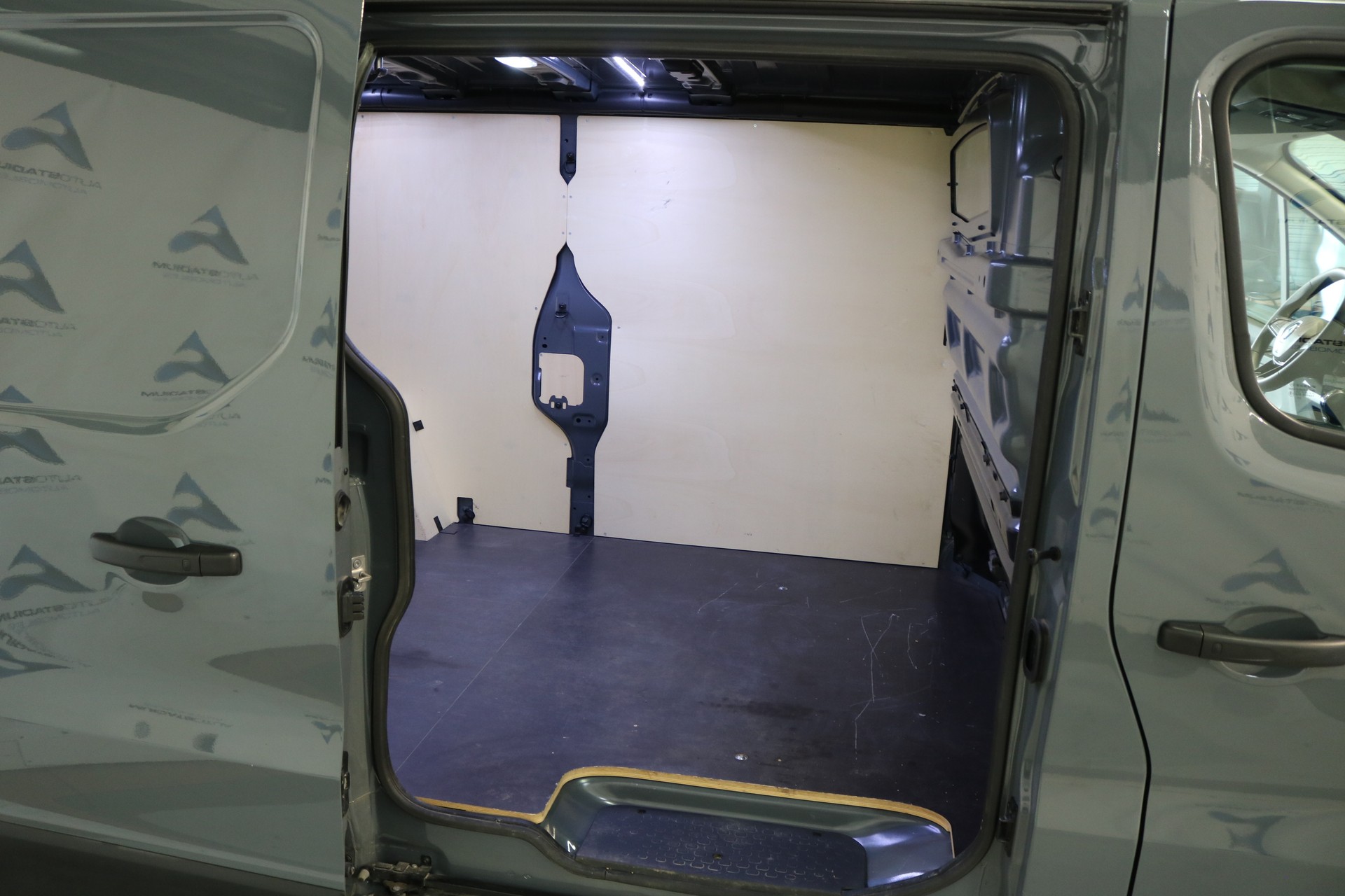 RENAULT Trafic 2.0 Blue dCi 150 Advance L2H1 EDC EN-image-34