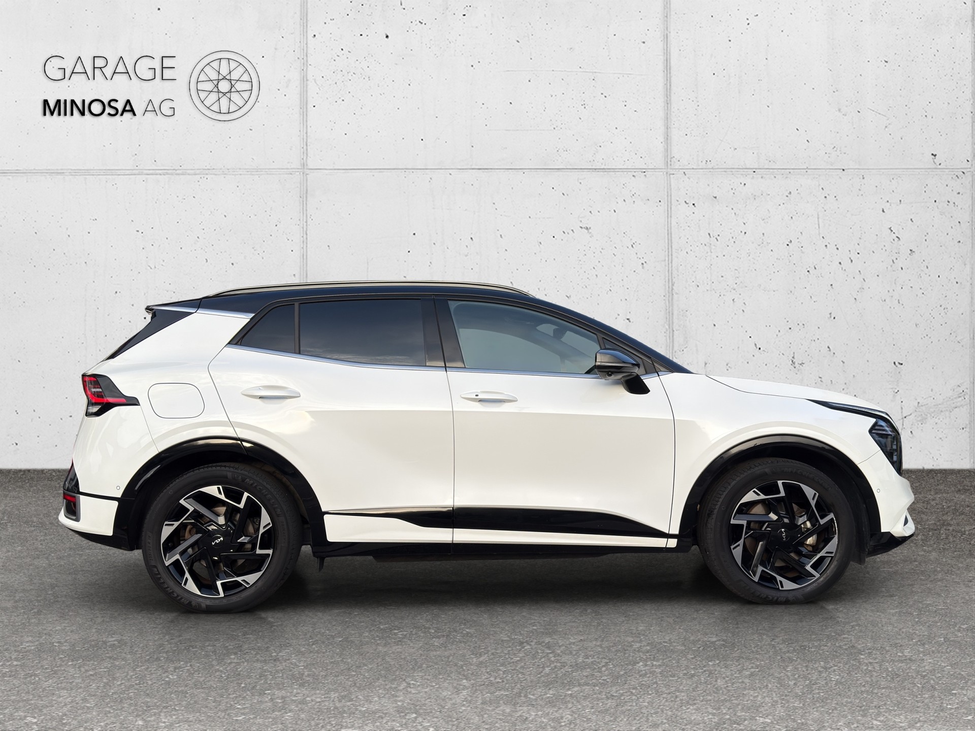 KIA Sportage 1.6T-GDi PHEV GT-Line 4x4 A-image-6