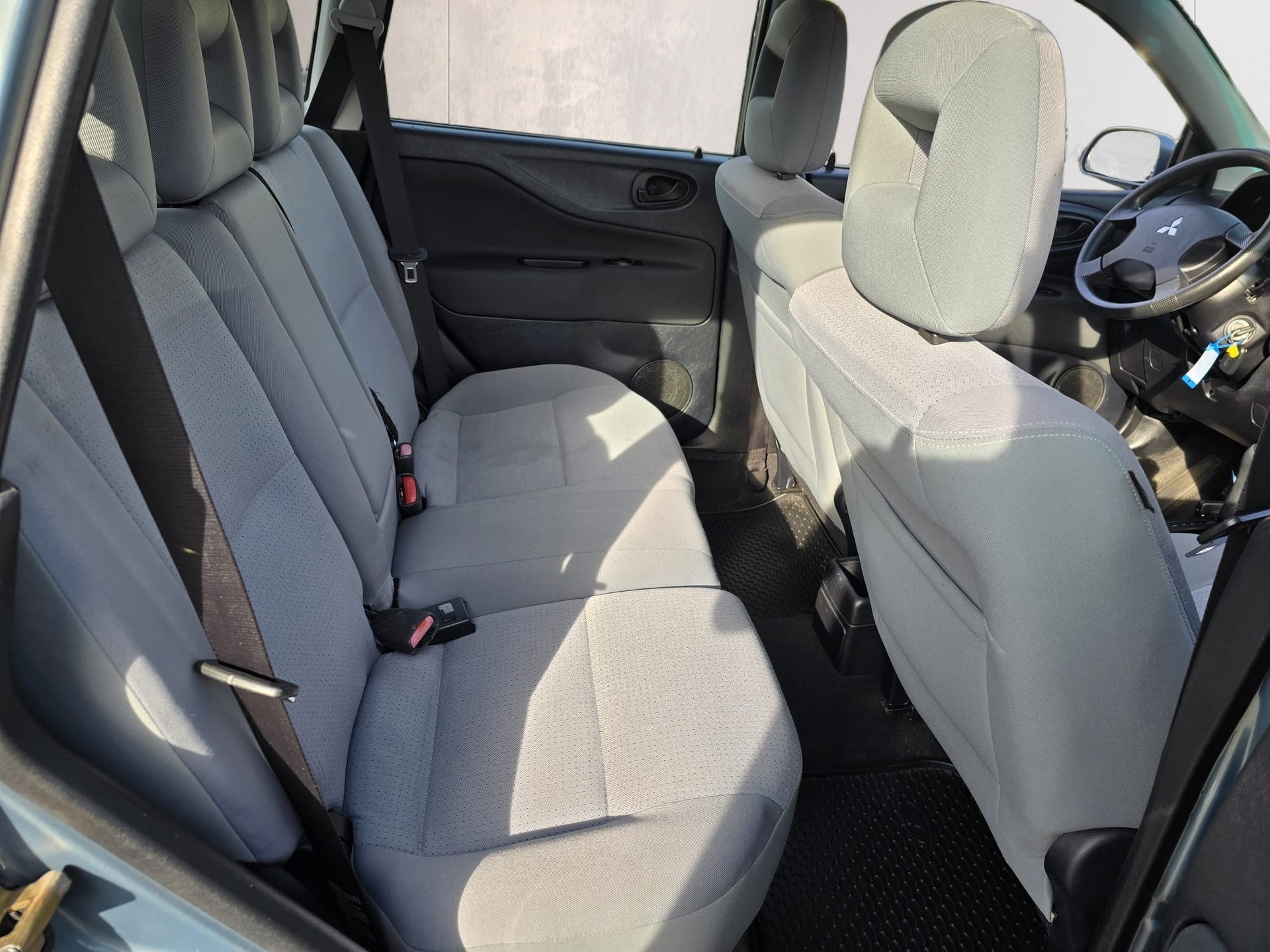 MITSUBISHI Space Star 1.8 16V Premium-image-19