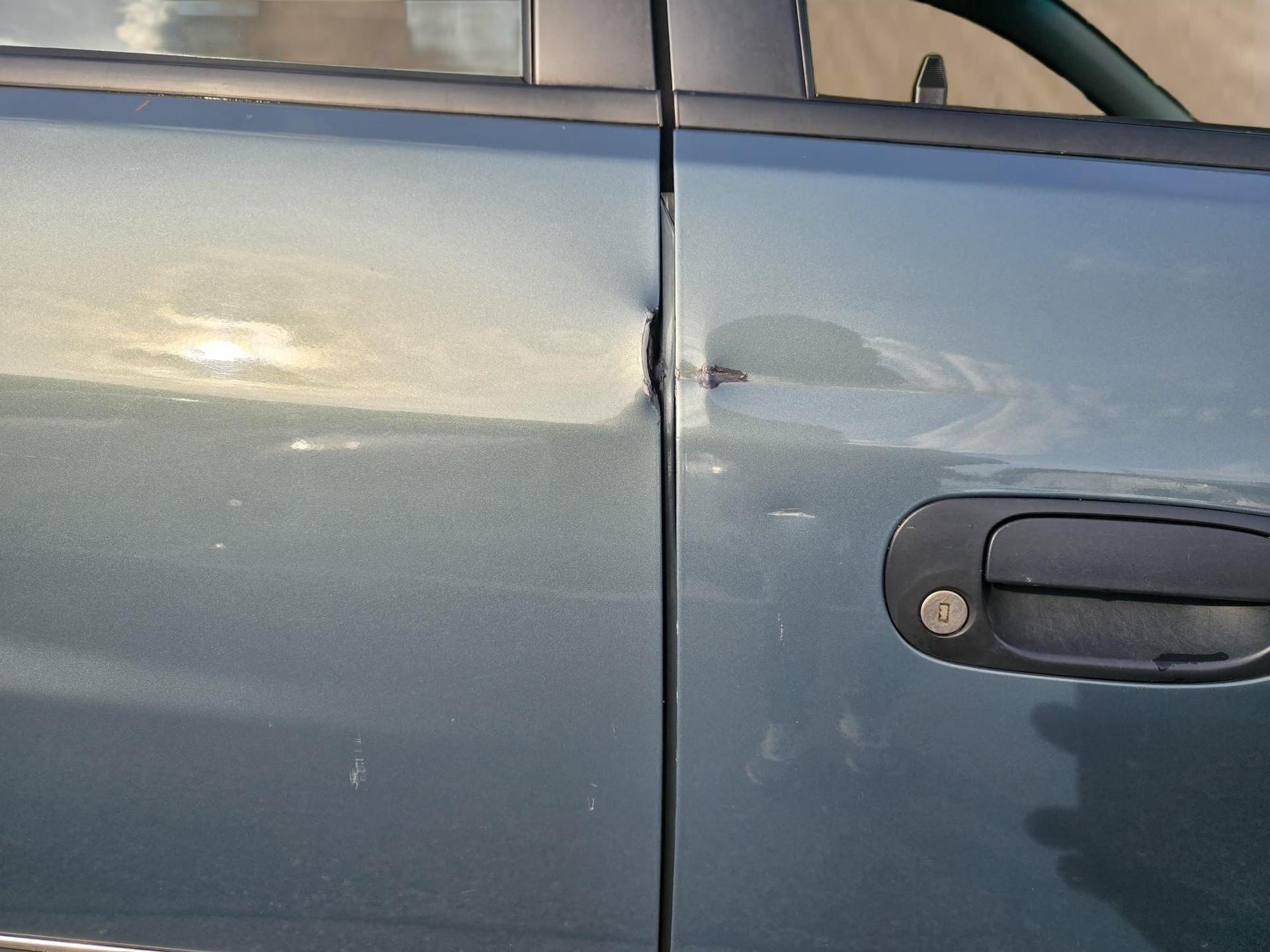 MITSUBISHI Space Star 1.8 16V Premium-image-4